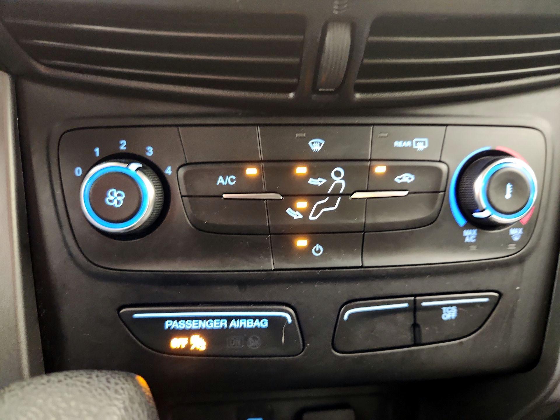 Thumbnail: 2017 Ford Escape - 16