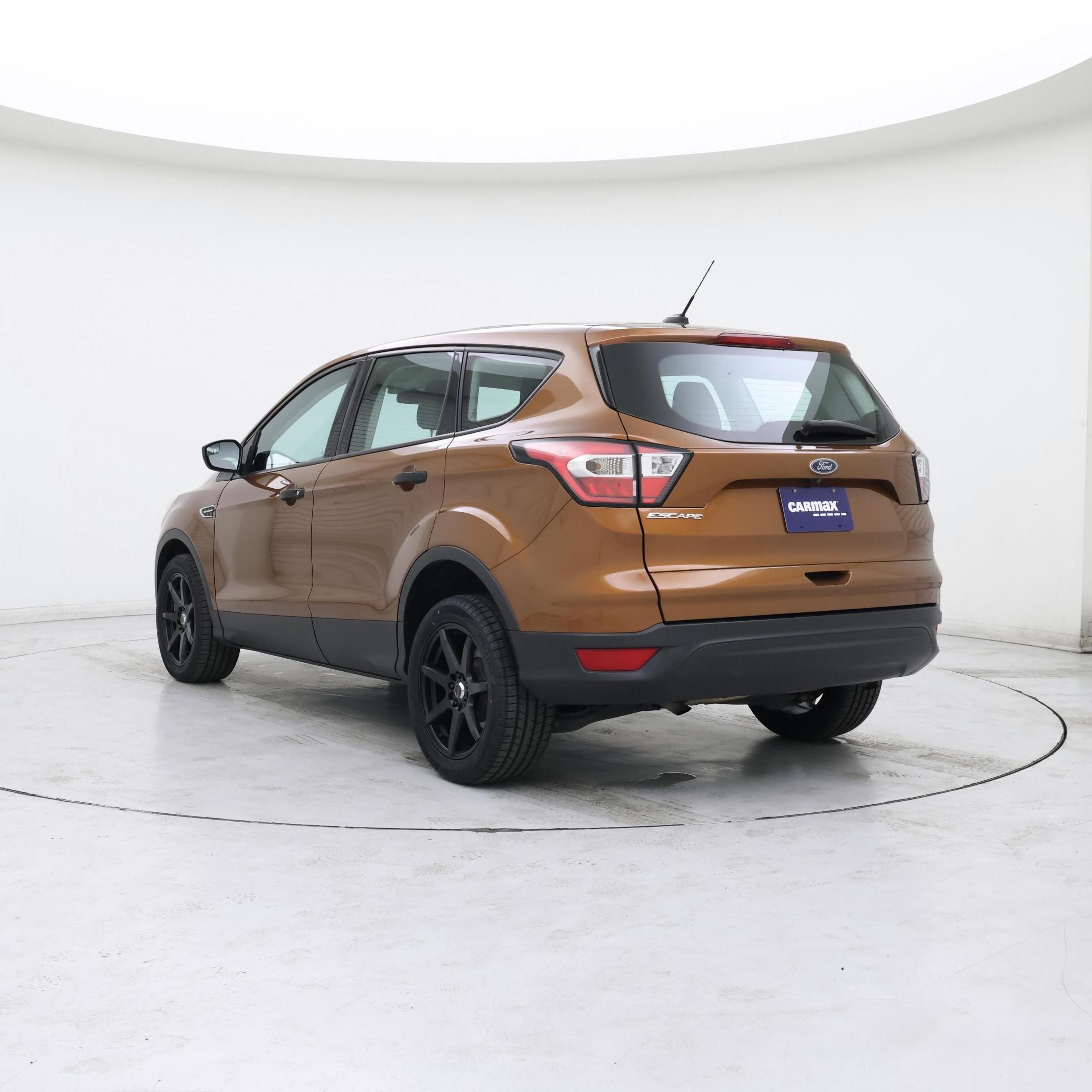 Thumbnail: 2017 Ford Escape - 2