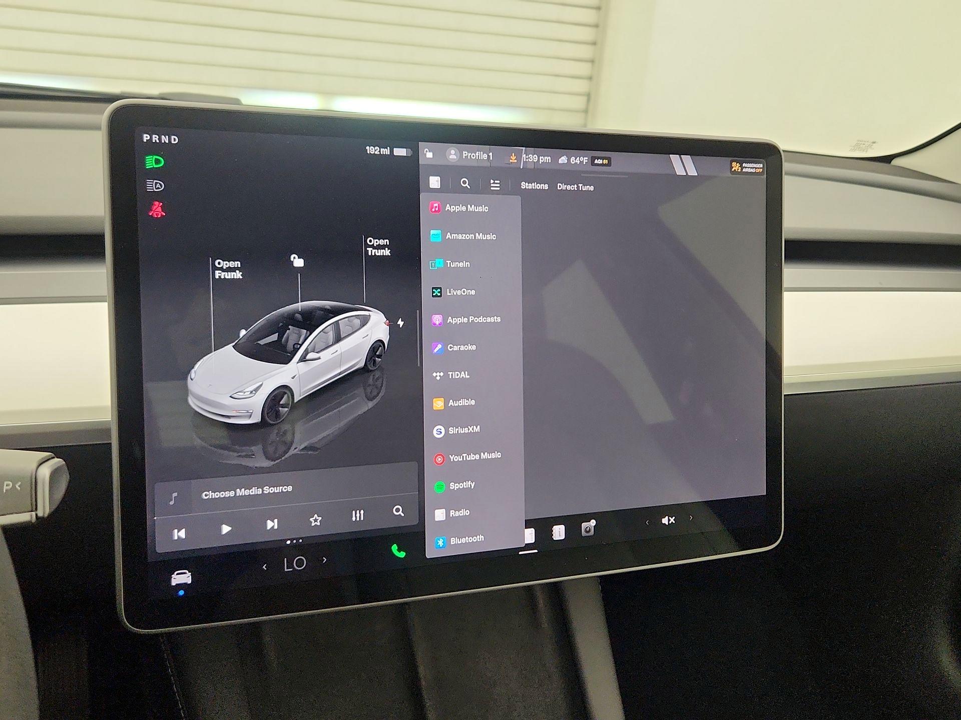 Thumbnail: 2023 Tesla Model 3 - 15
