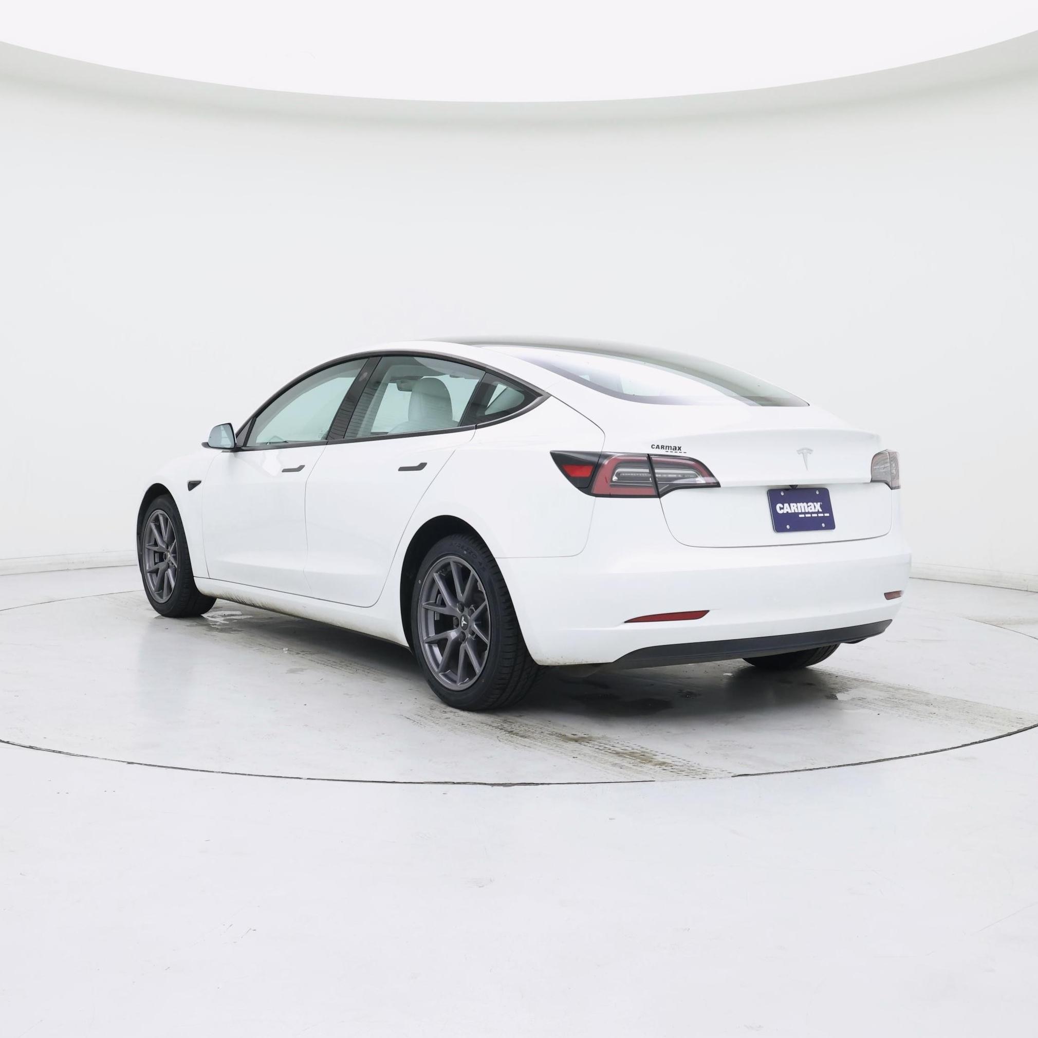 Thumbnail: 2023 Tesla Model 3 - 2