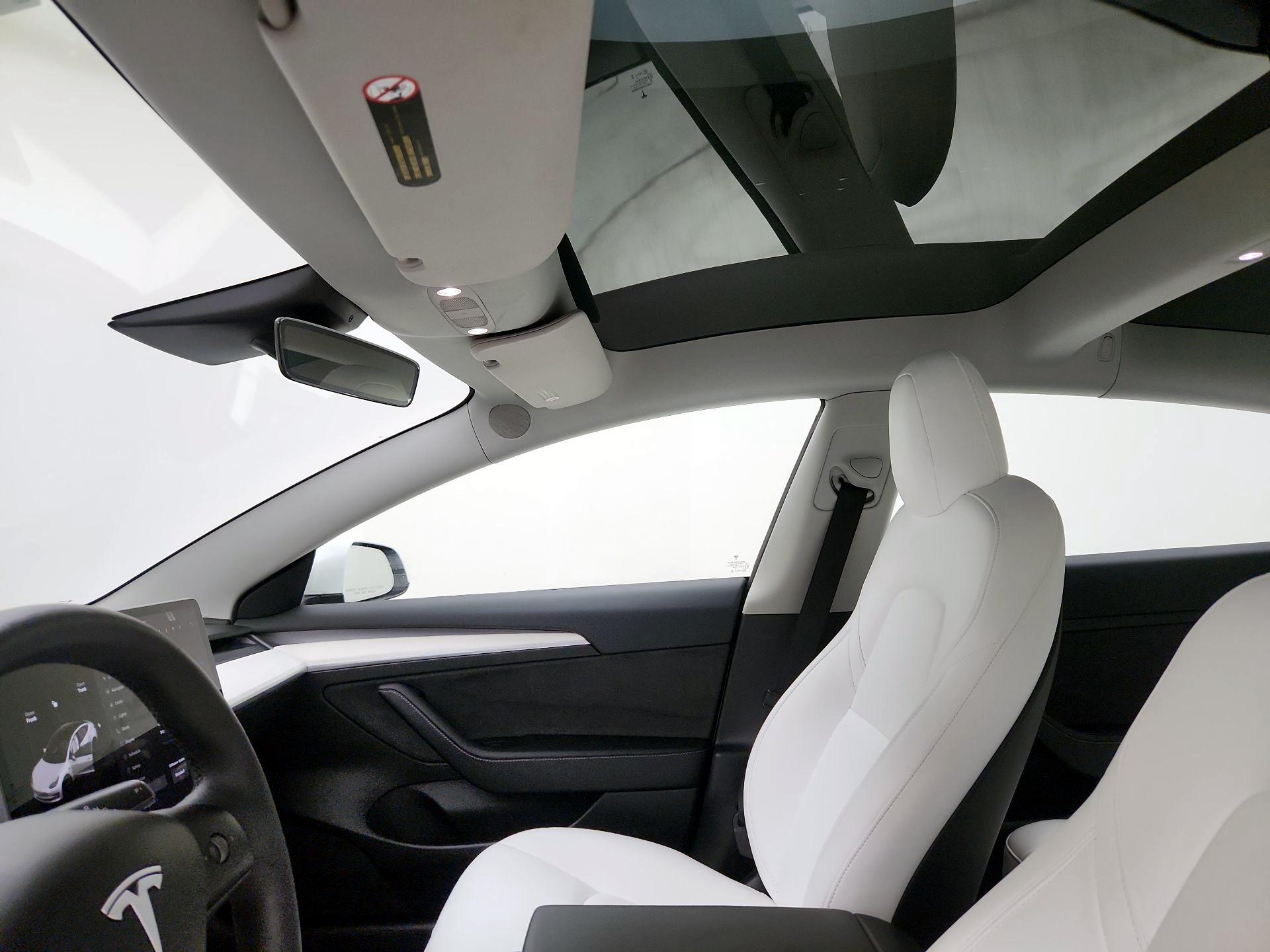 Thumbnail: 2023 Tesla Model 3 - 19