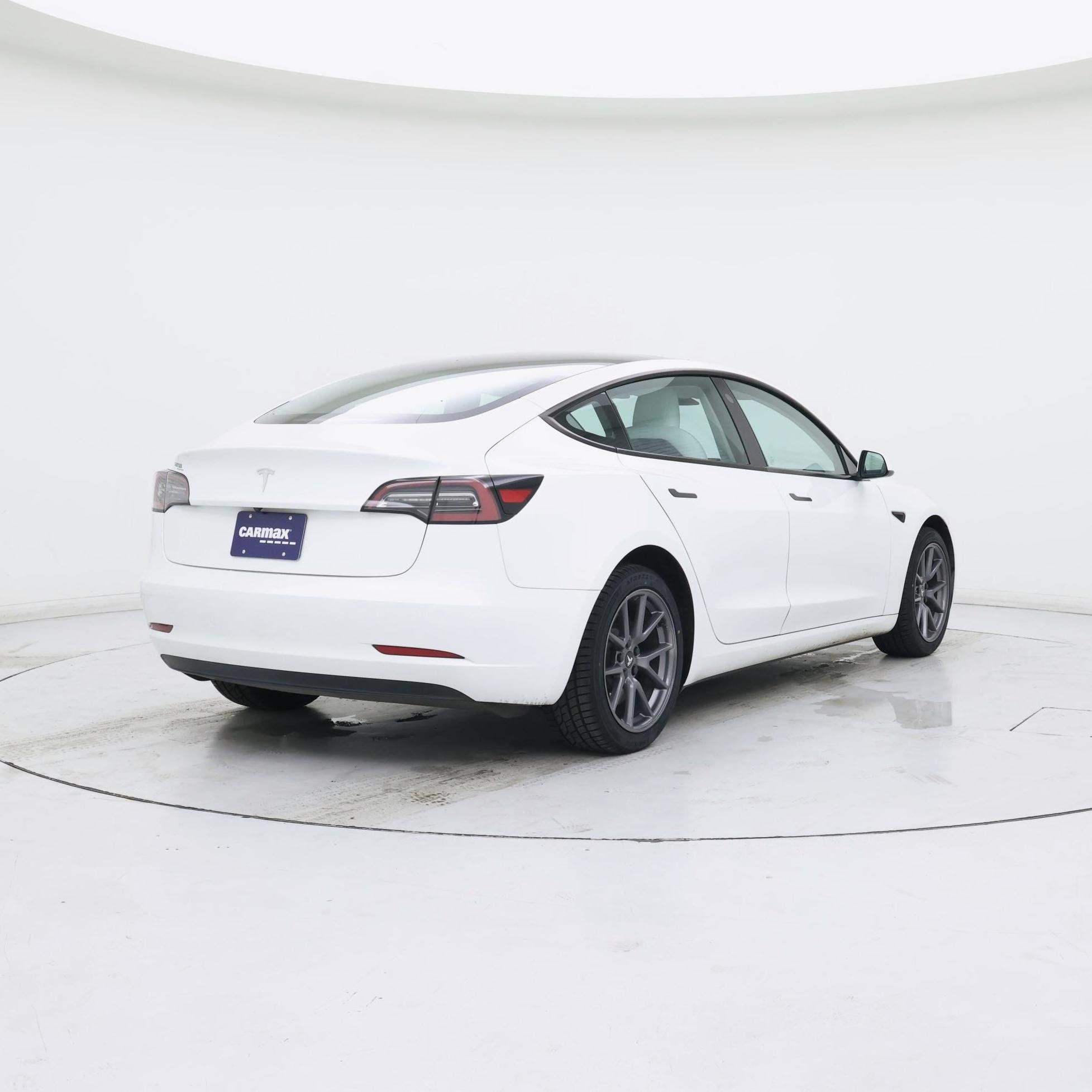Thumbnail: 2023 Tesla Model 3 - 8