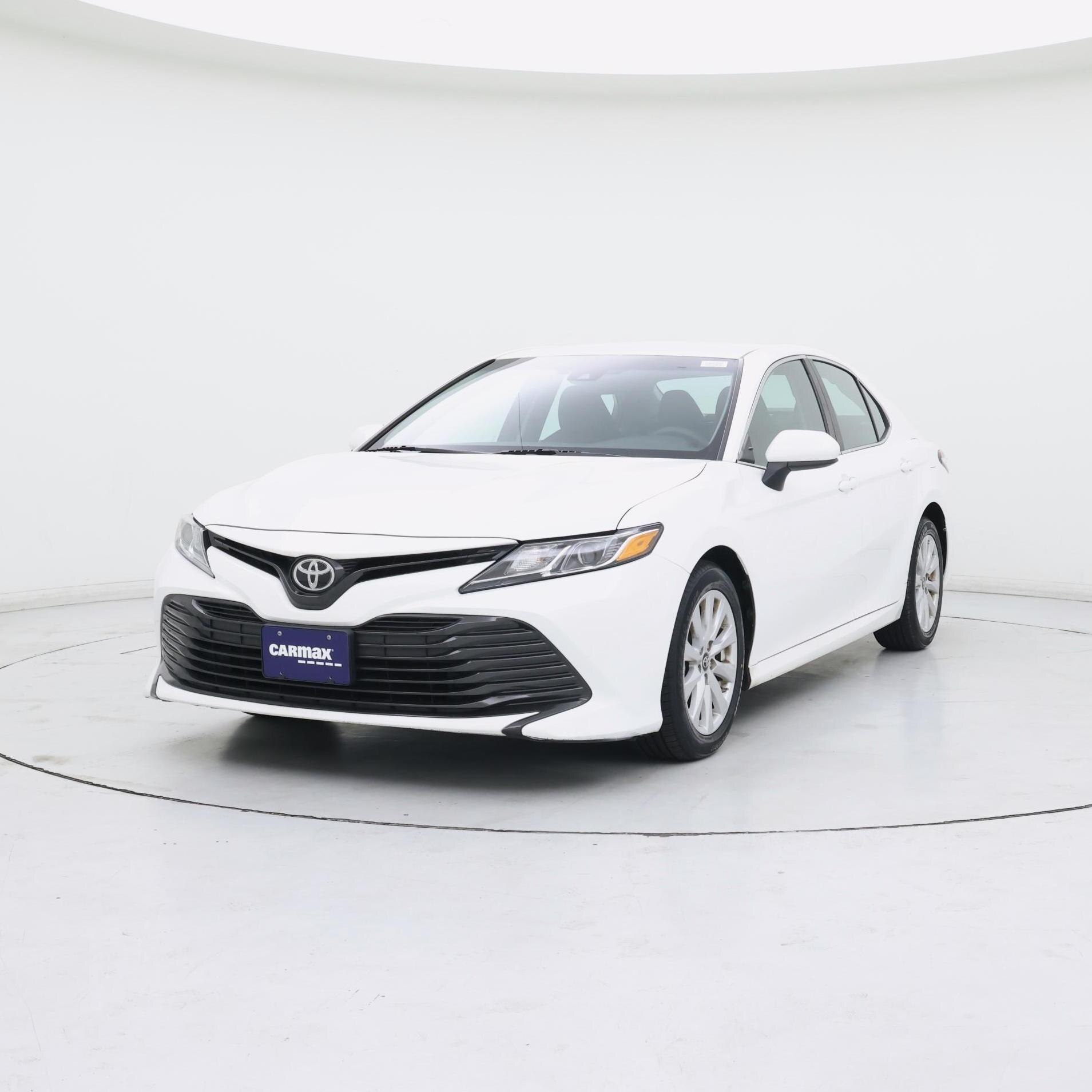 Thumbnail: 2018 Toyota Camry - 4
