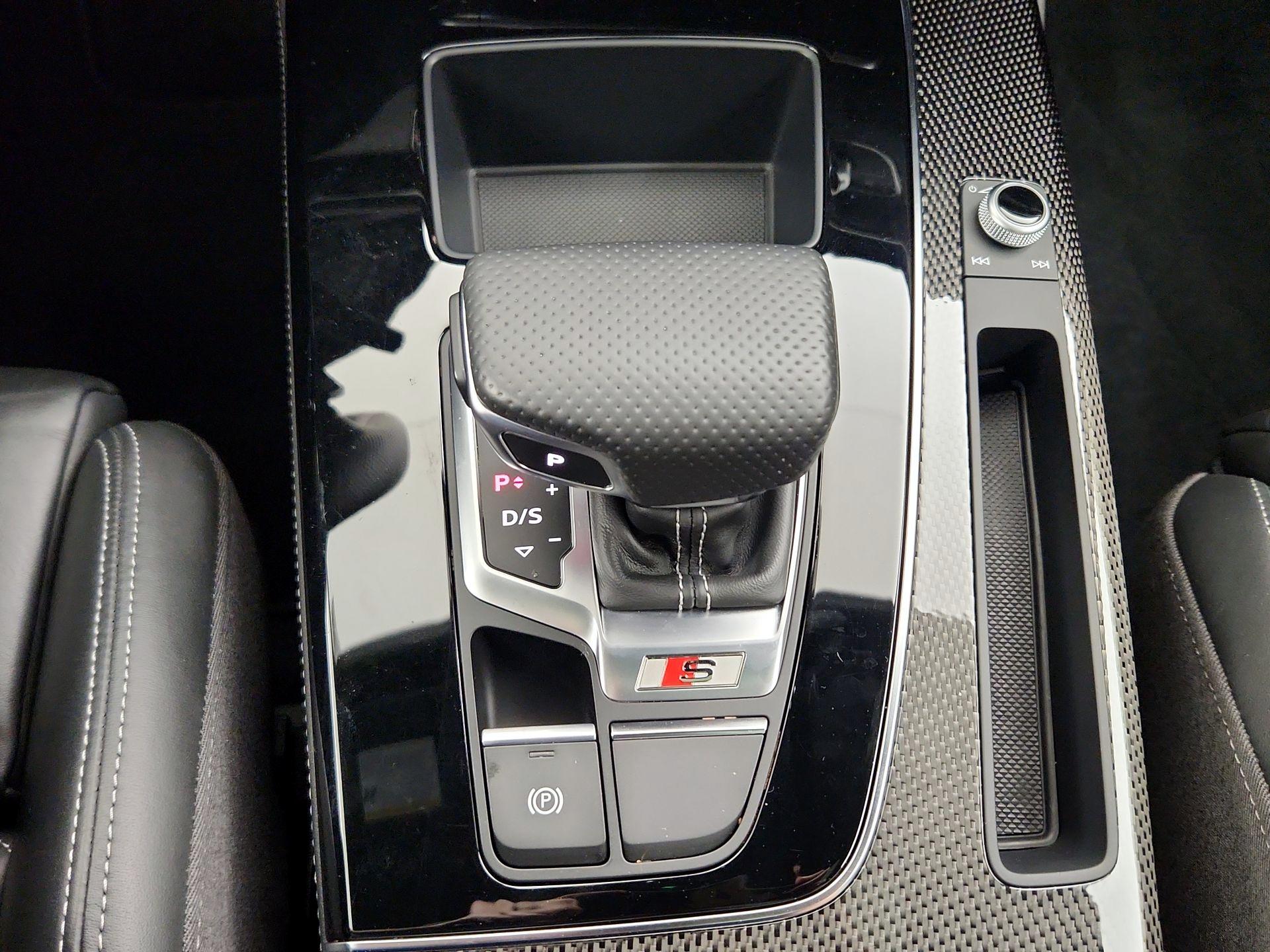 Thumbnail: 2021 Audi SQ5 - 18