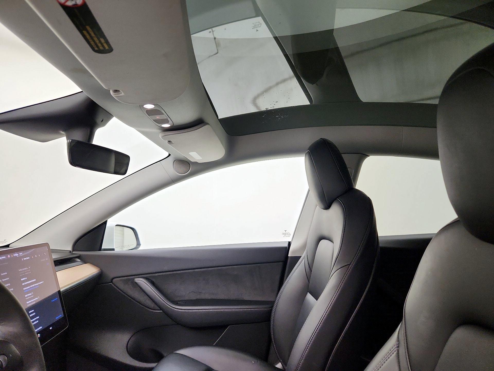 Thumbnail: 2022 Tesla Model Y - 19