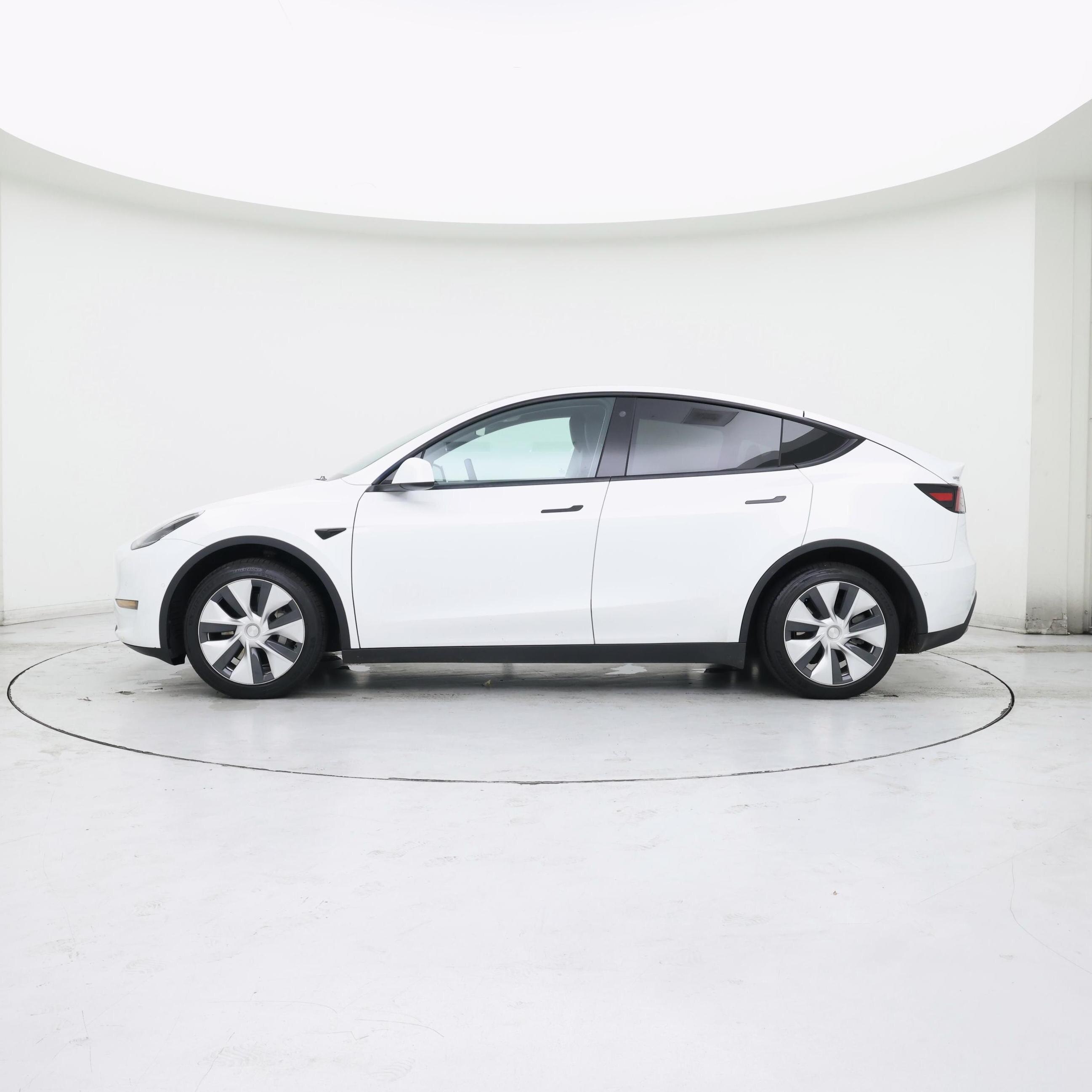 Thumbnail: 2022 Tesla Model Y - 3