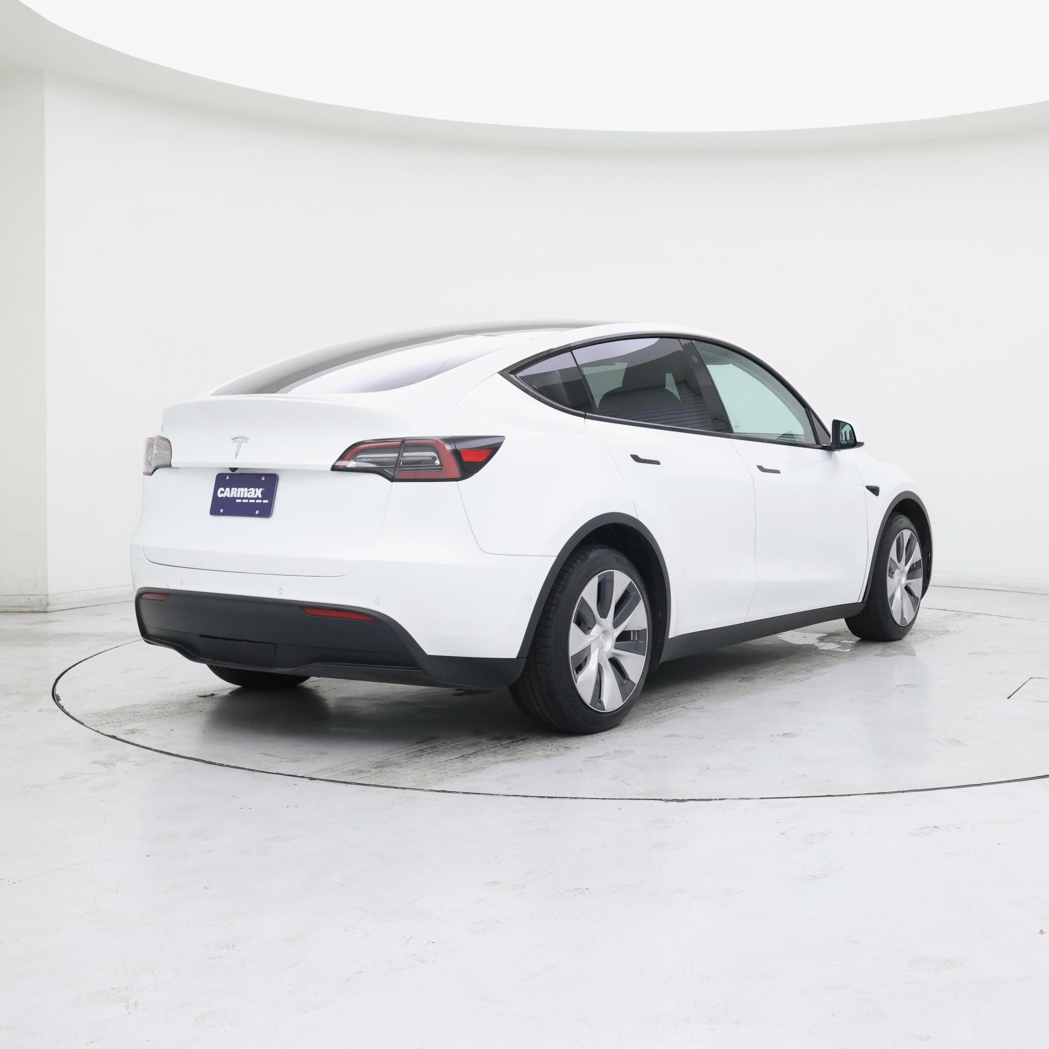 Thumbnail: 2022 Tesla Model Y - 8