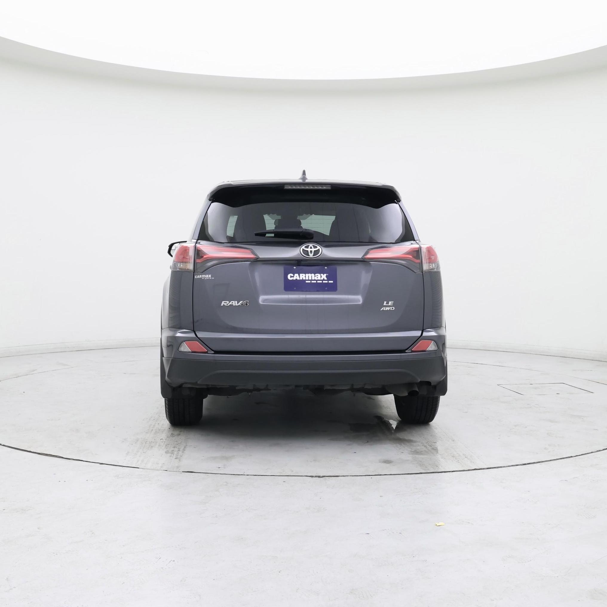 Thumbnail: 2018 Toyota RAV4 - 6