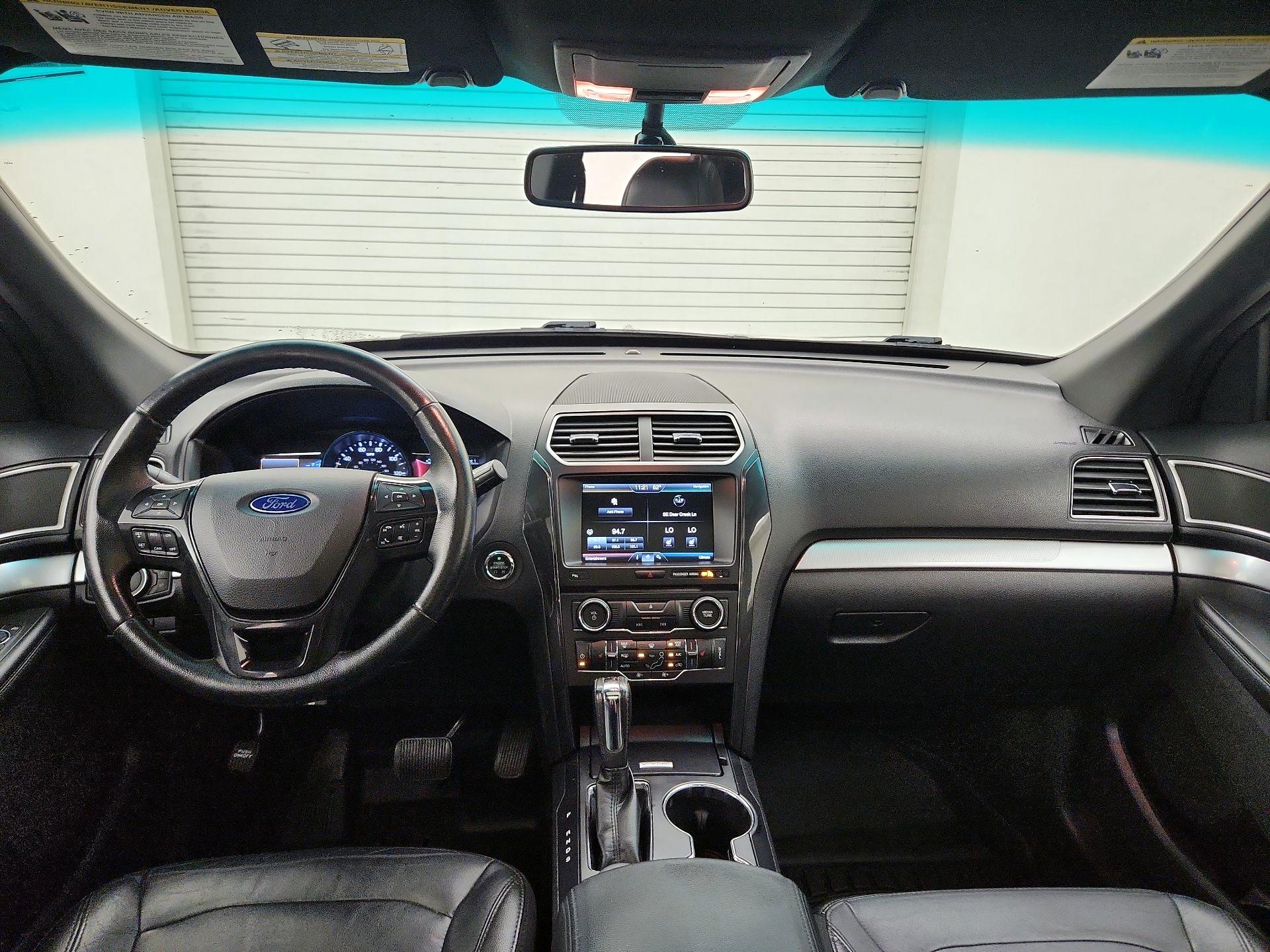 Thumbnail: 2016 Ford Explorer - 9