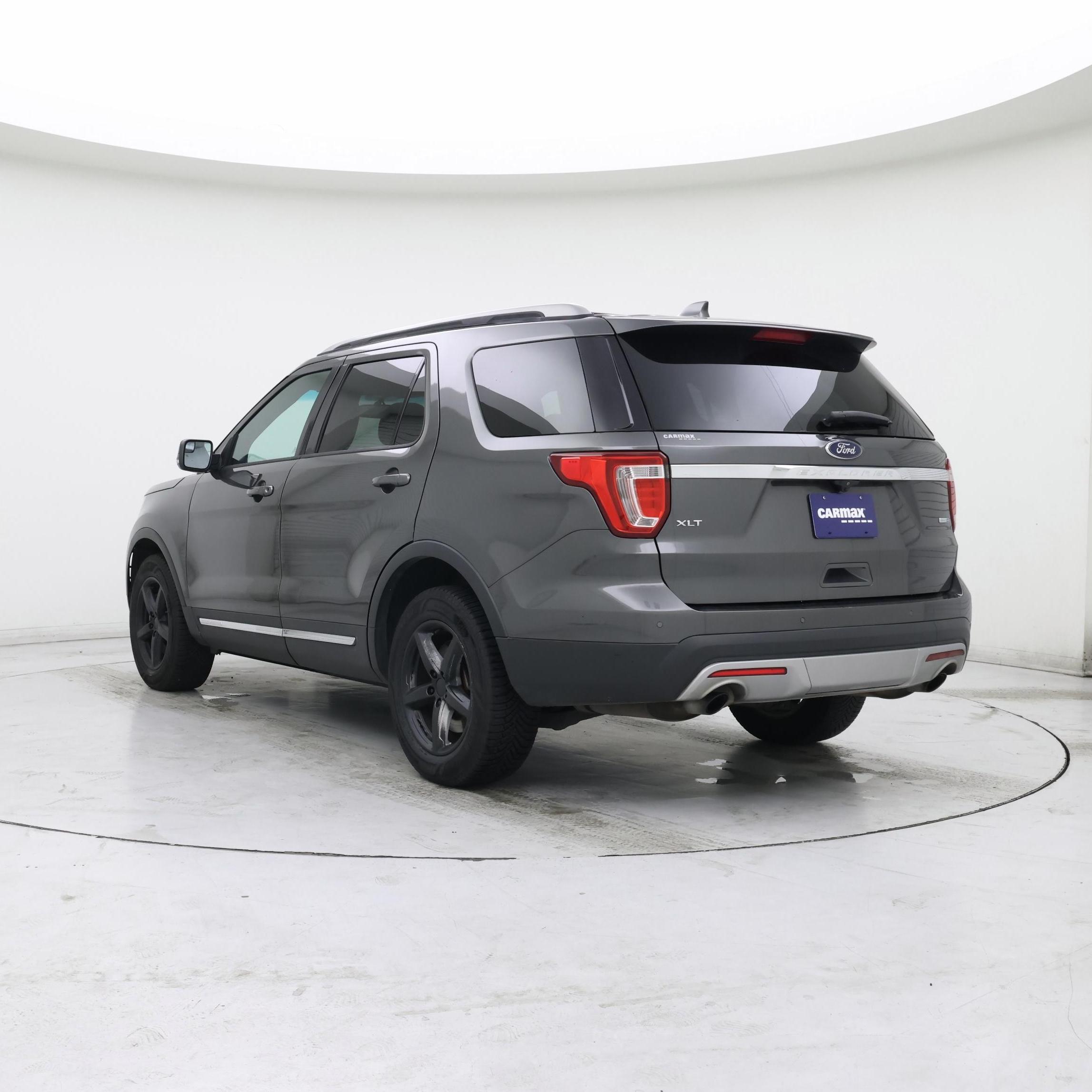 Thumbnail: 2016 Ford Explorer - 2