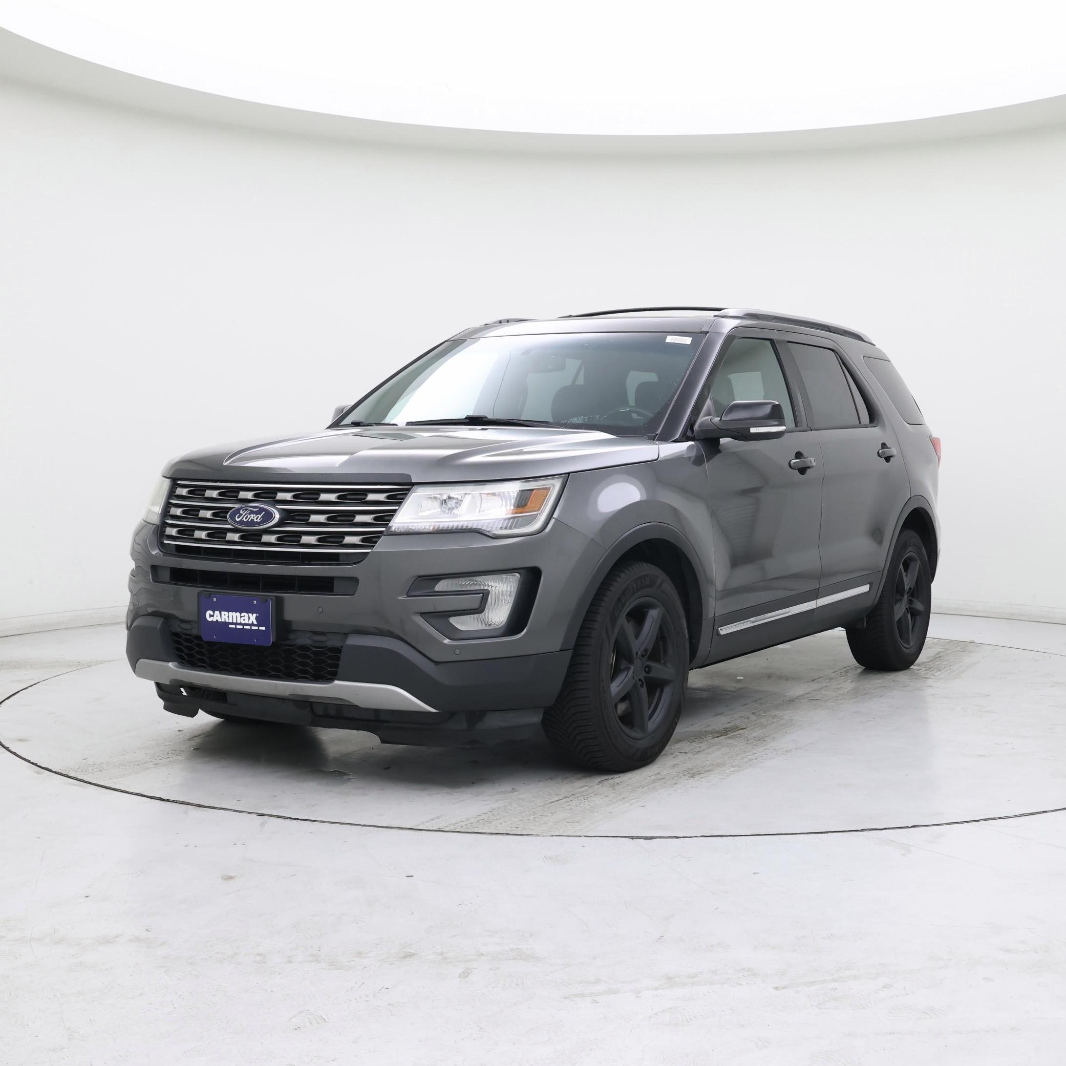 Thumbnail: 2016 Ford Explorer - 4