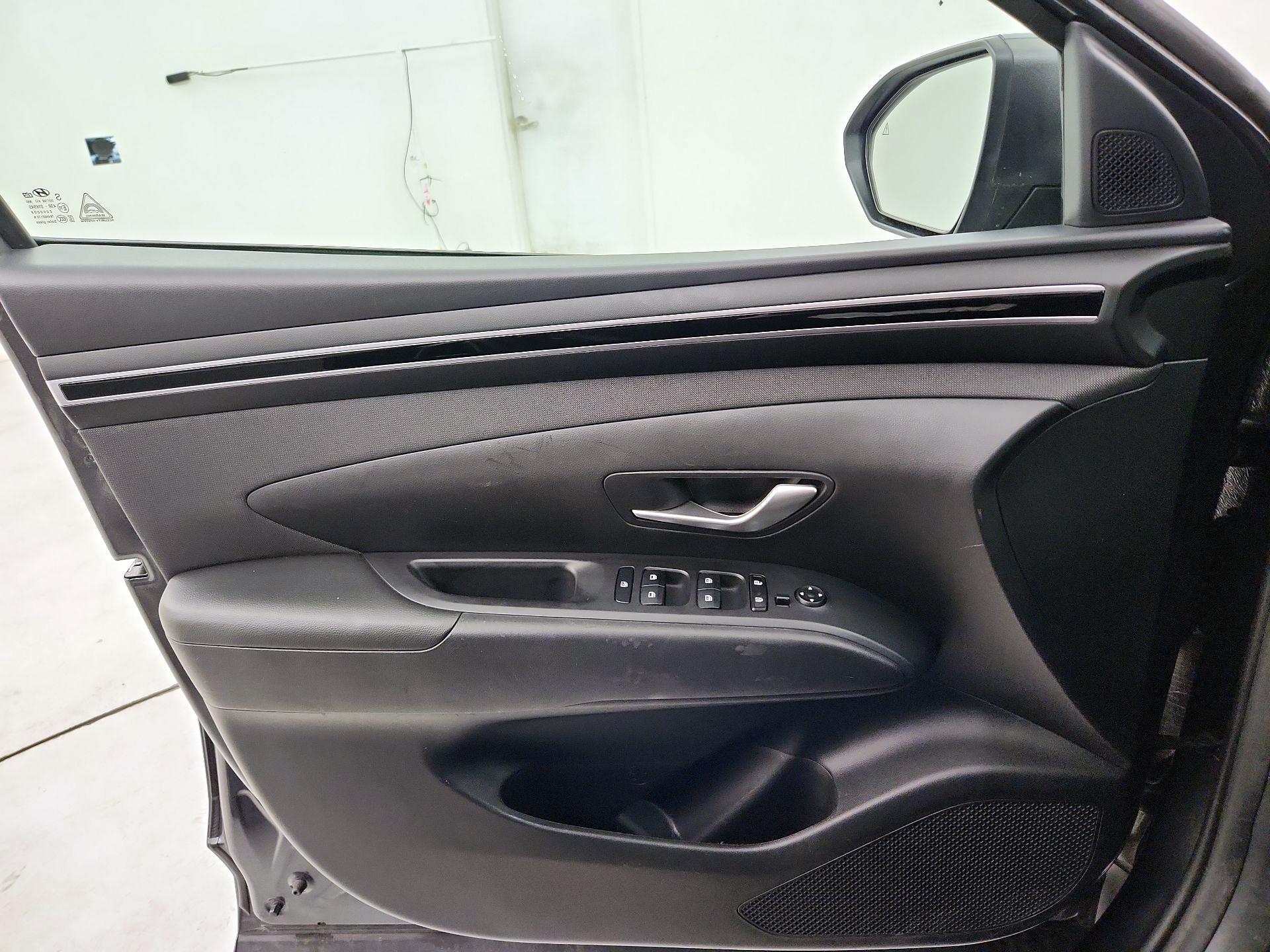 Thumbnail: 2023 Hyundai Tucson - 12