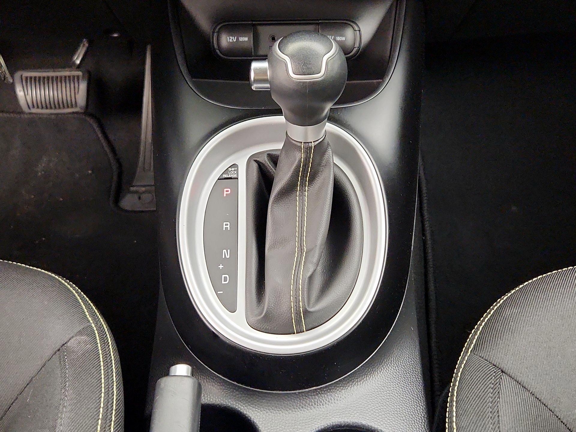 Thumbnail: 2015 Kia Soul - 16