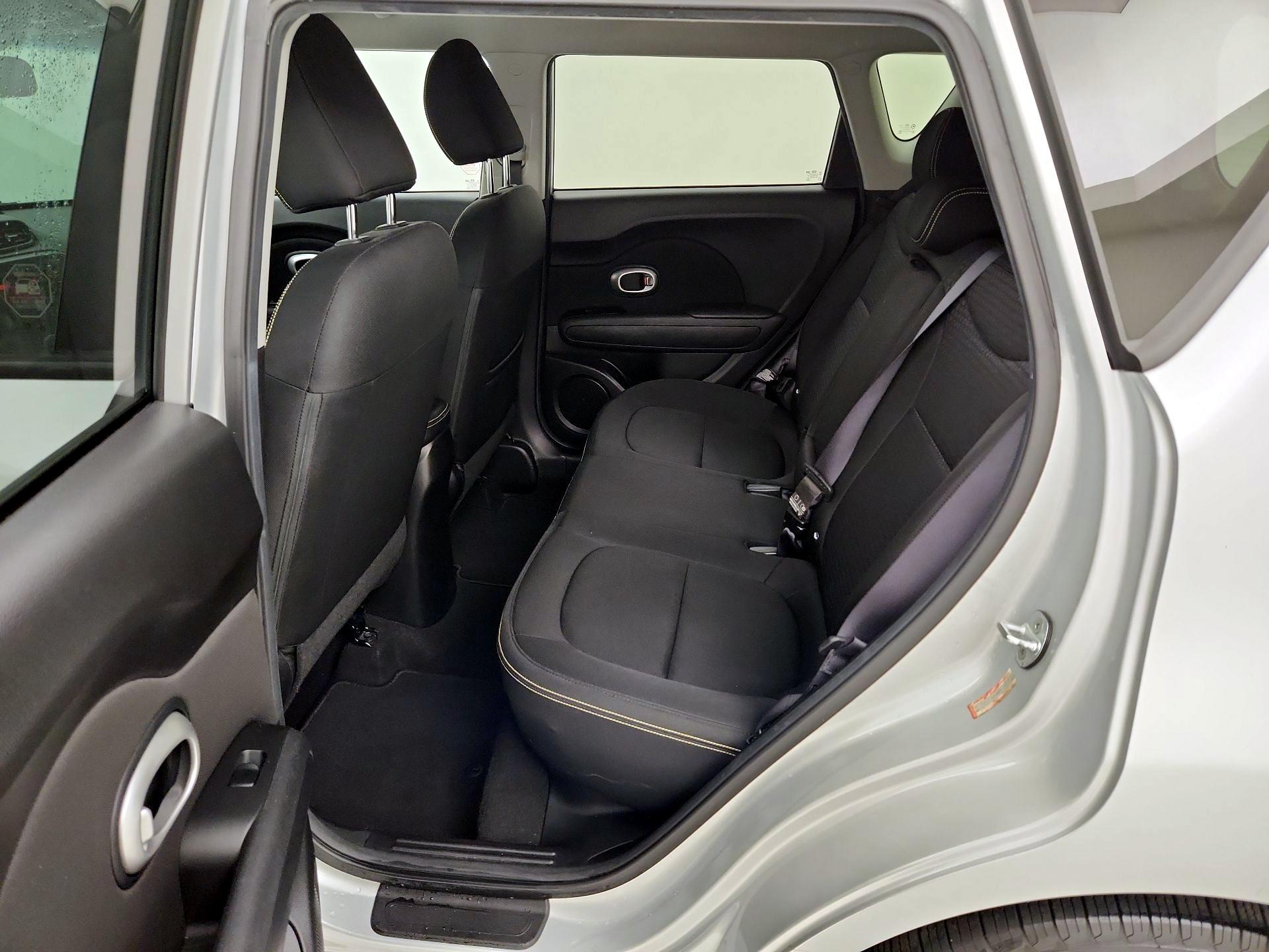 Thumbnail: 2015 Kia Soul - 18