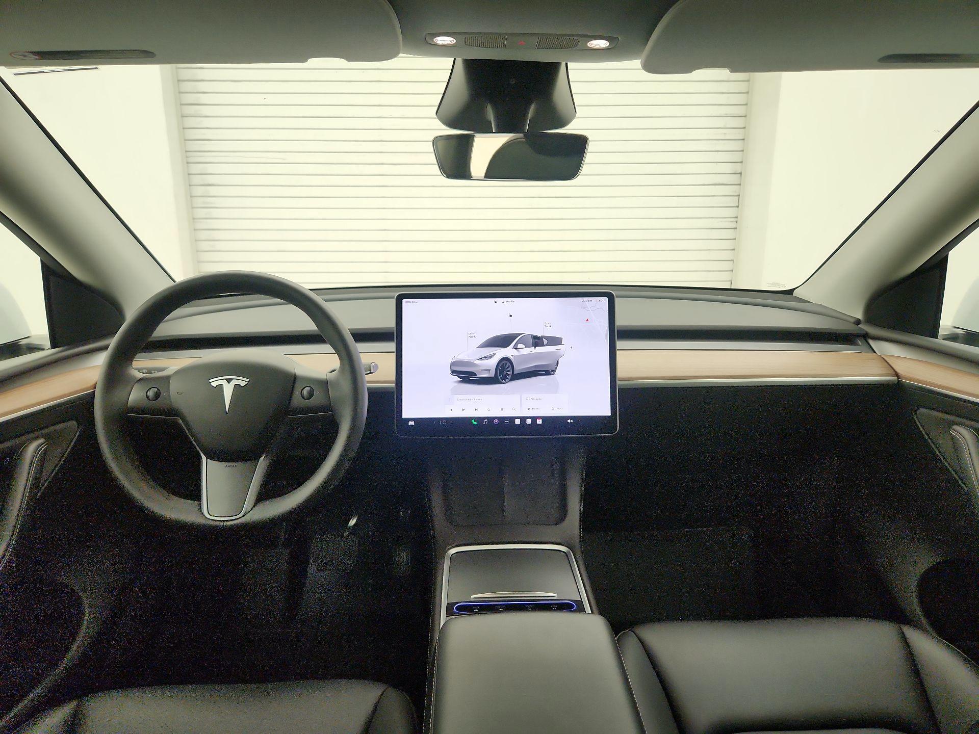 Thumbnail: 2023 Tesla Model Y - 9