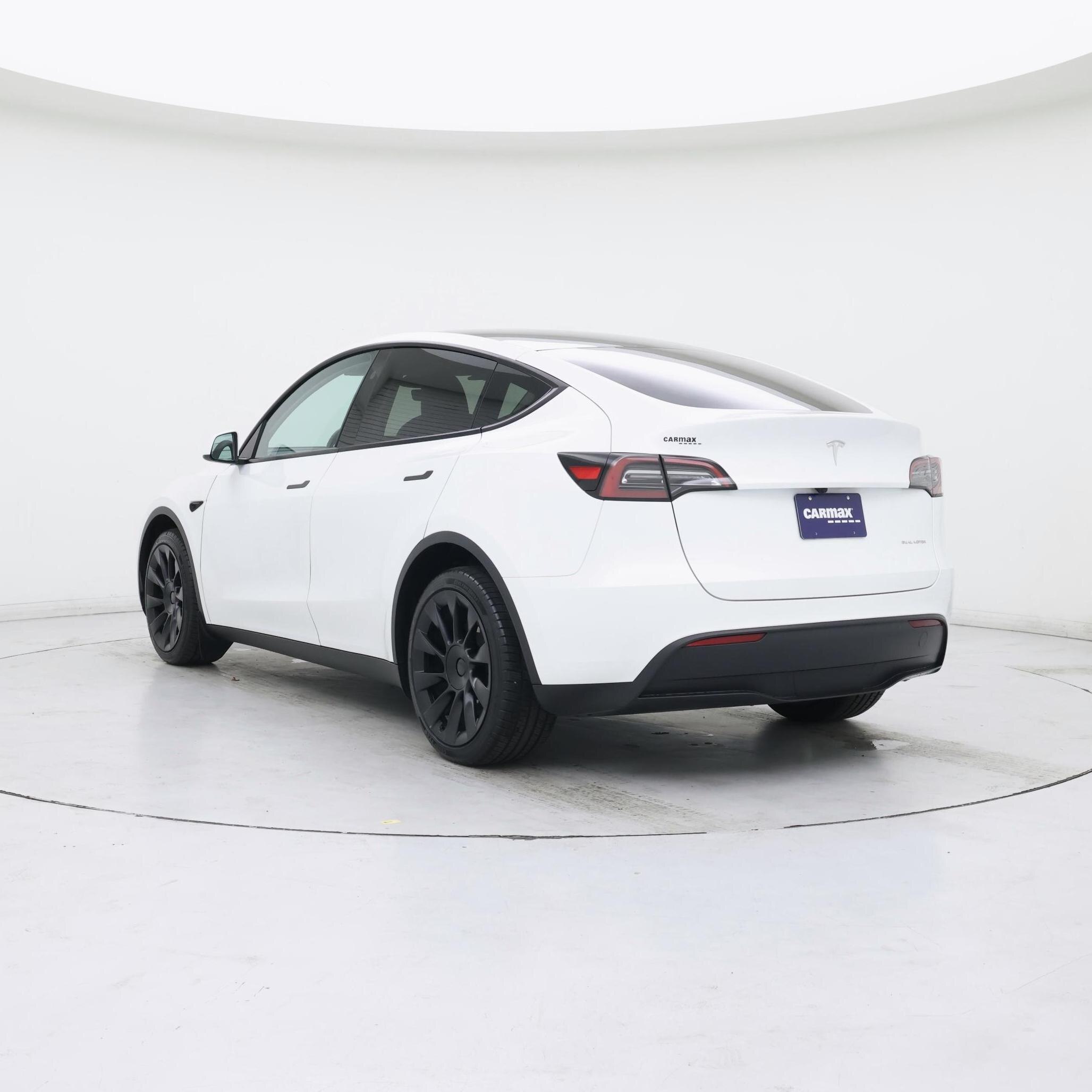 Thumbnail: 2023 Tesla Model Y - 2