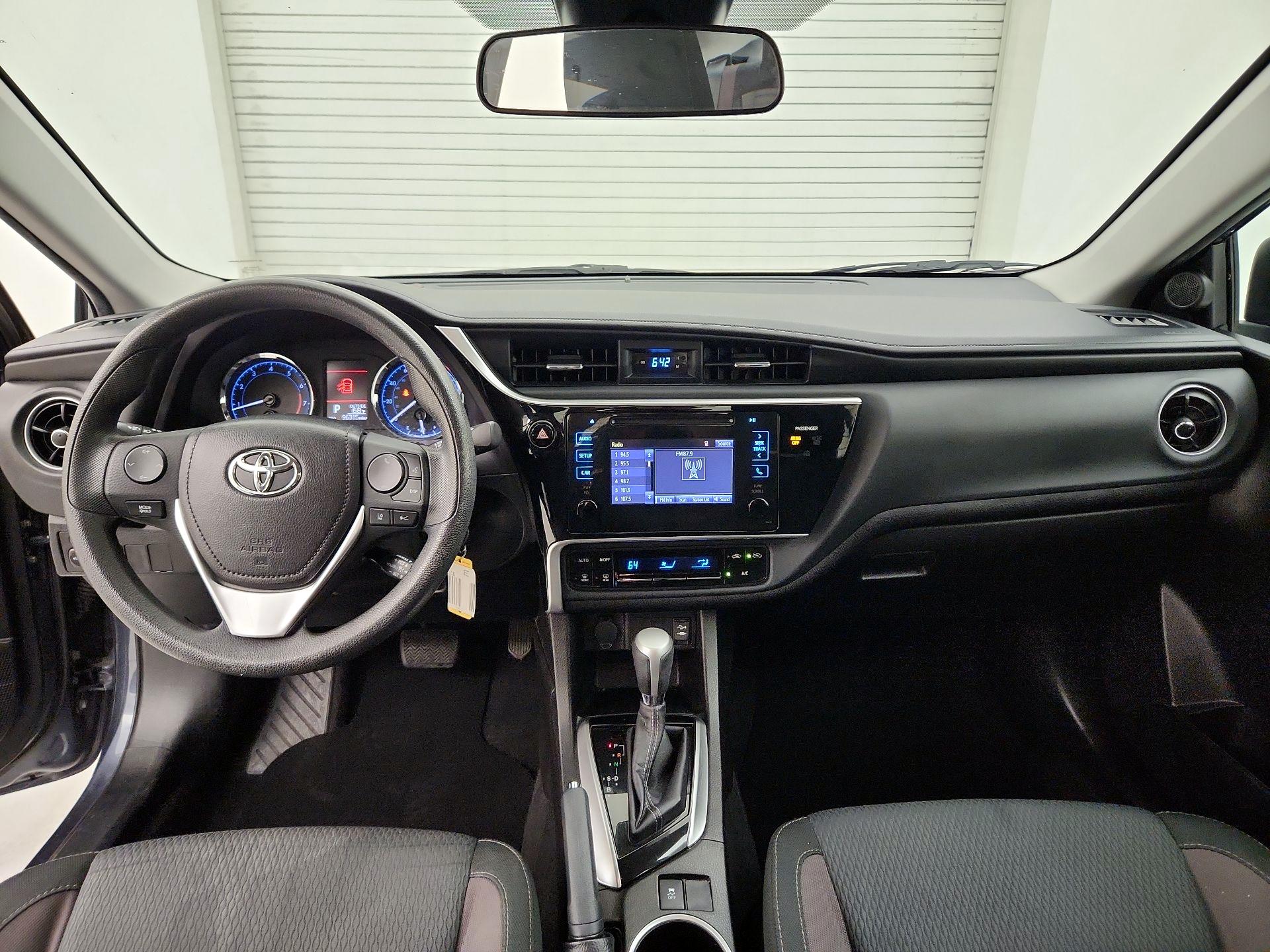 Thumbnail: 2017 Toyota Corolla - 9