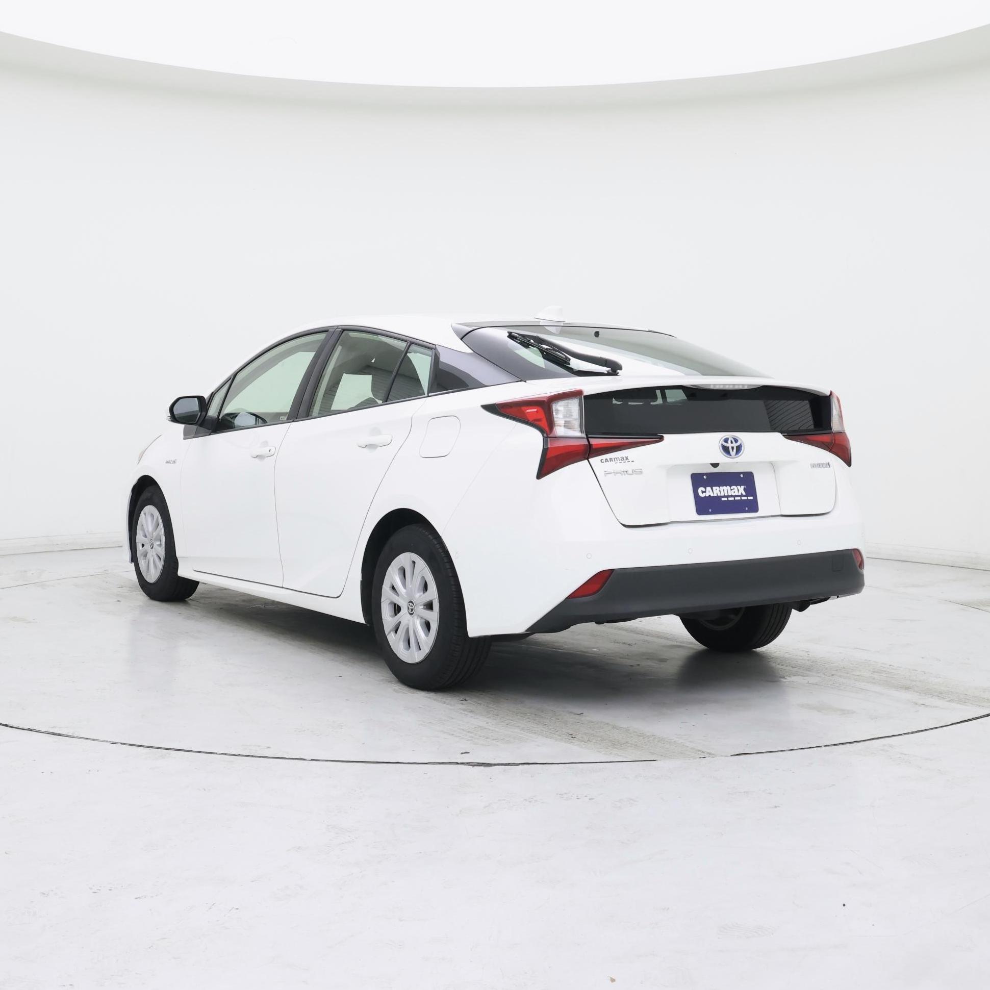 Thumbnail: 2021 Toyota Prius - 2
