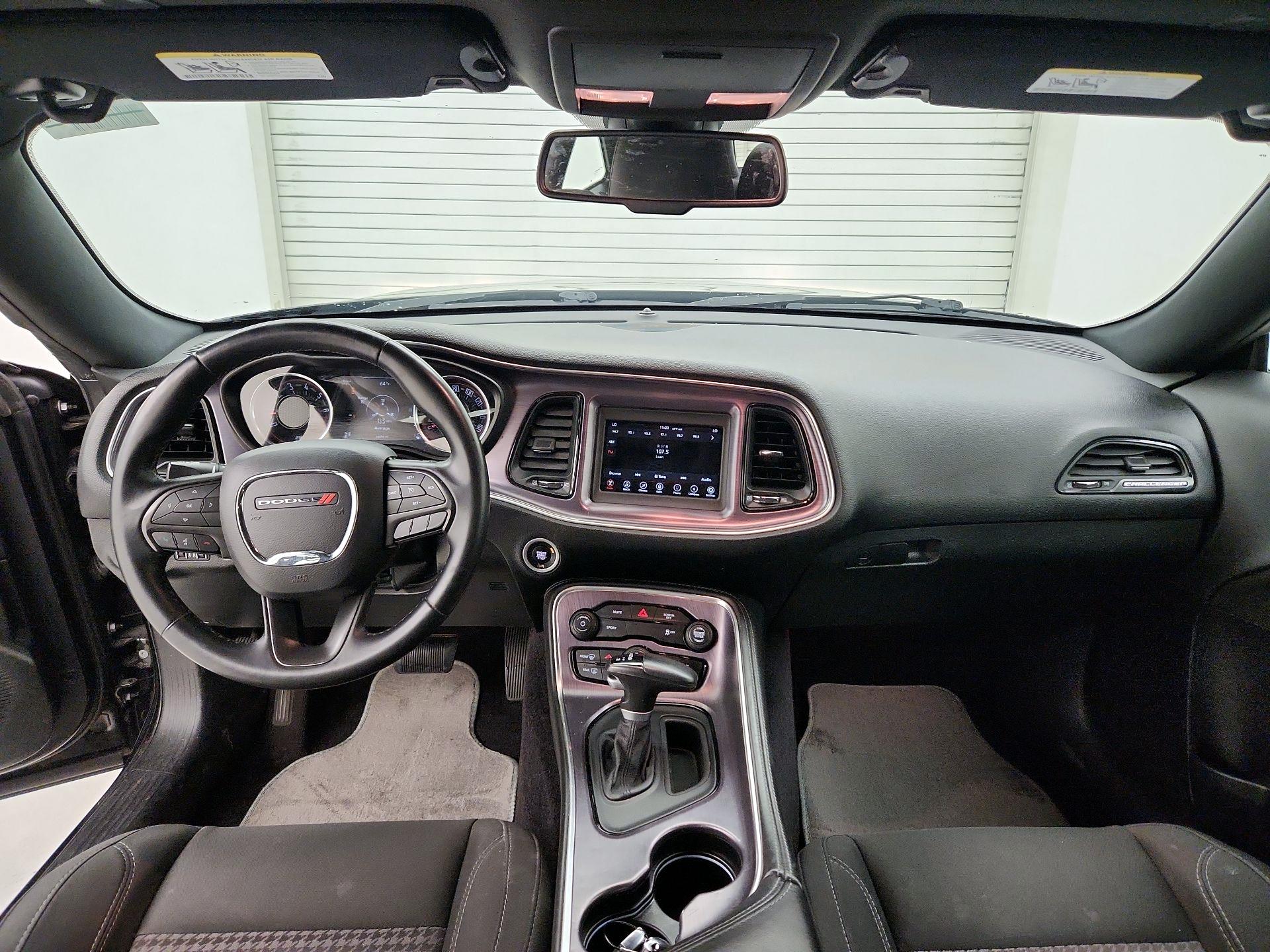 Thumbnail: 2018 Dodge Challenger - 9