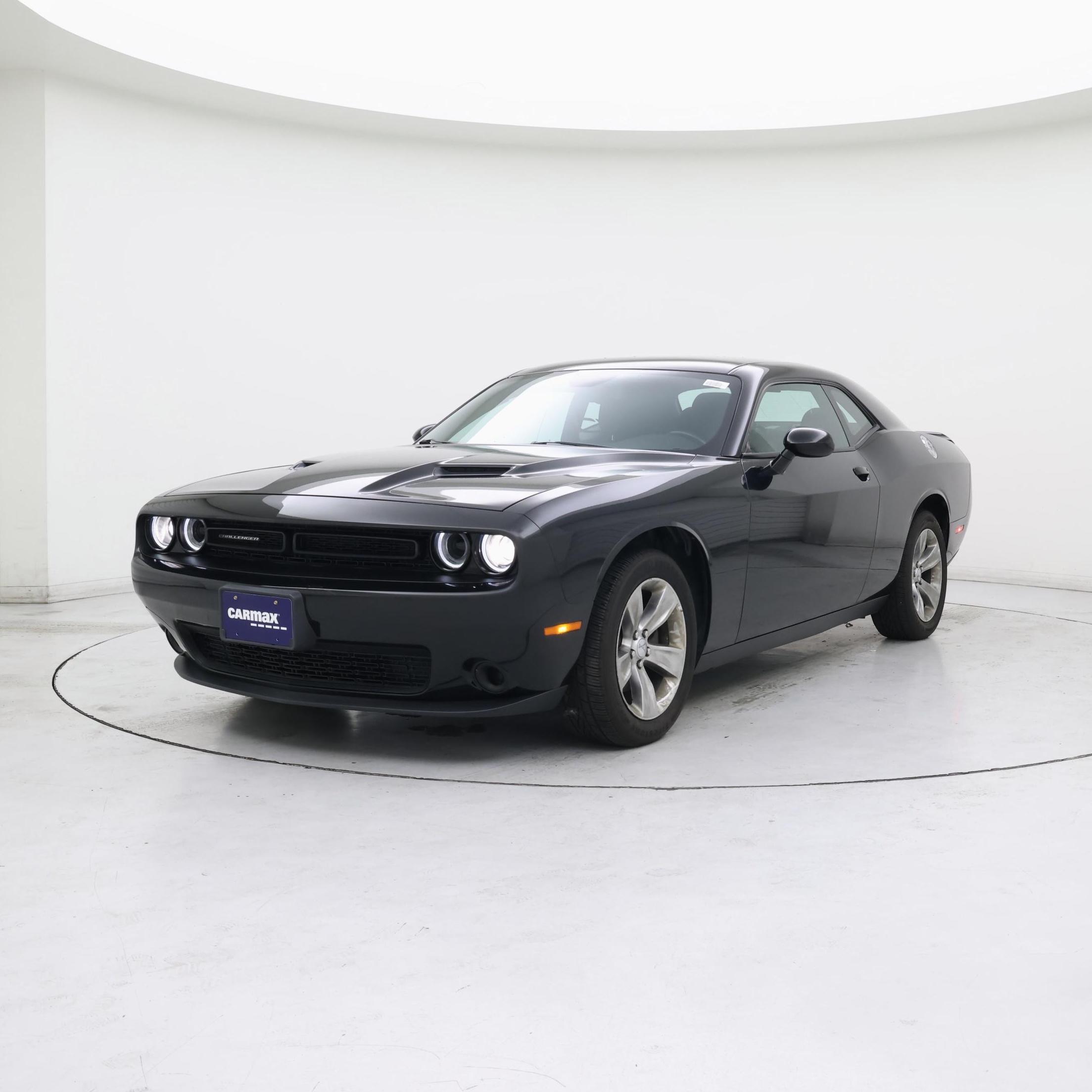 Thumbnail: 2018 Dodge Challenger - 4