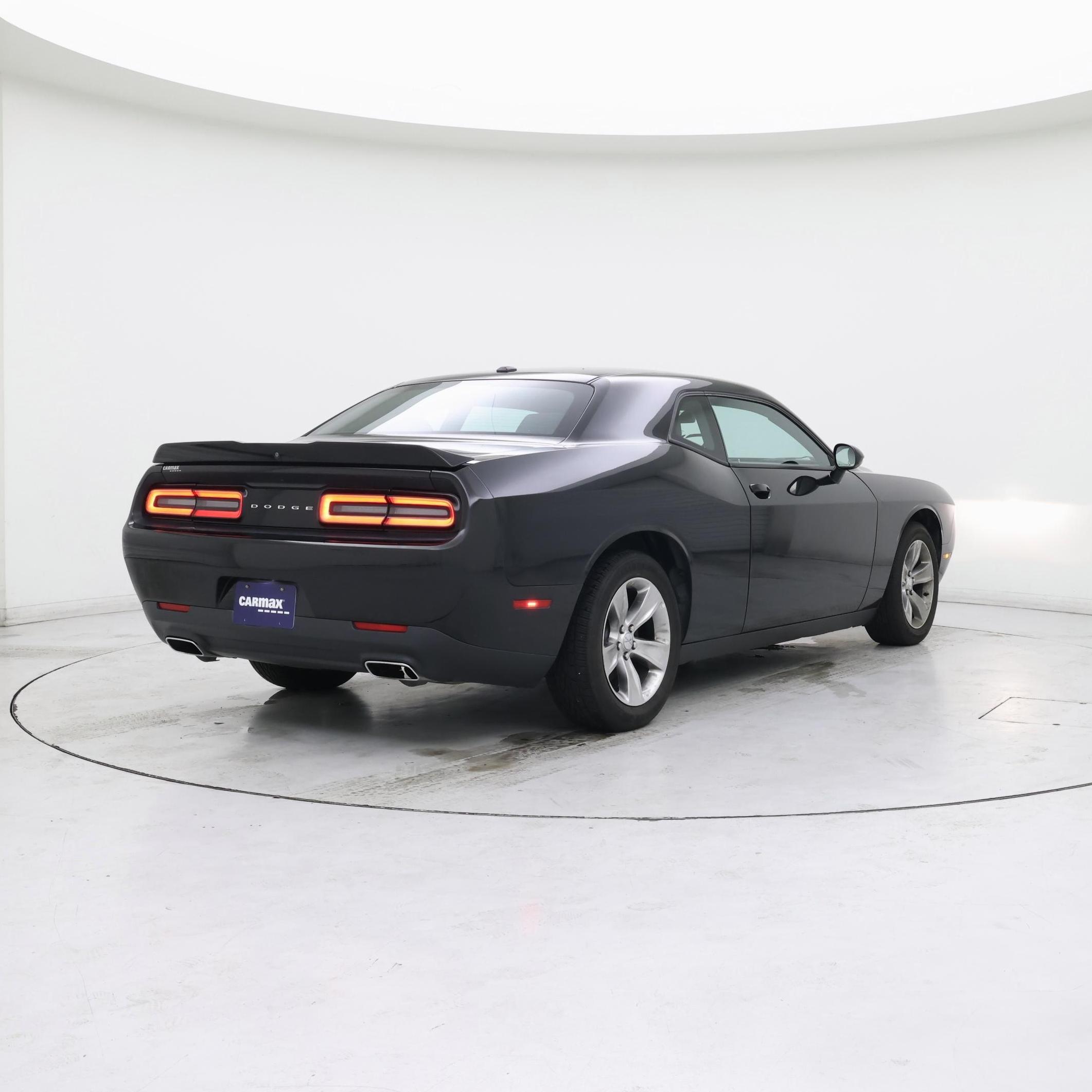 Thumbnail: 2018 Dodge Challenger - 8