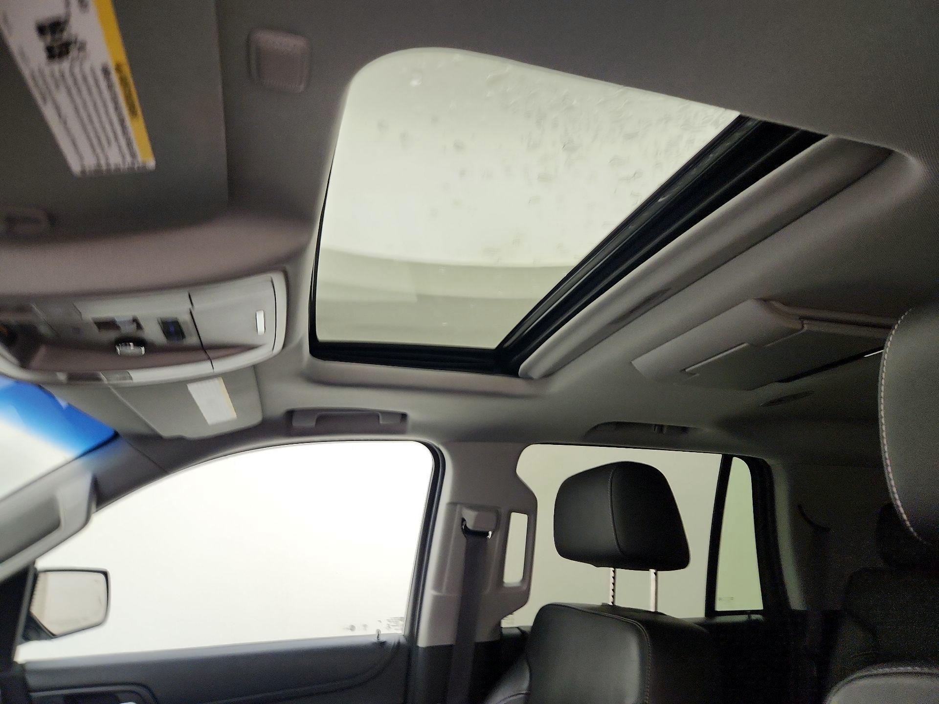 Thumbnail: 2016 Chevrolet Tahoe - 20
