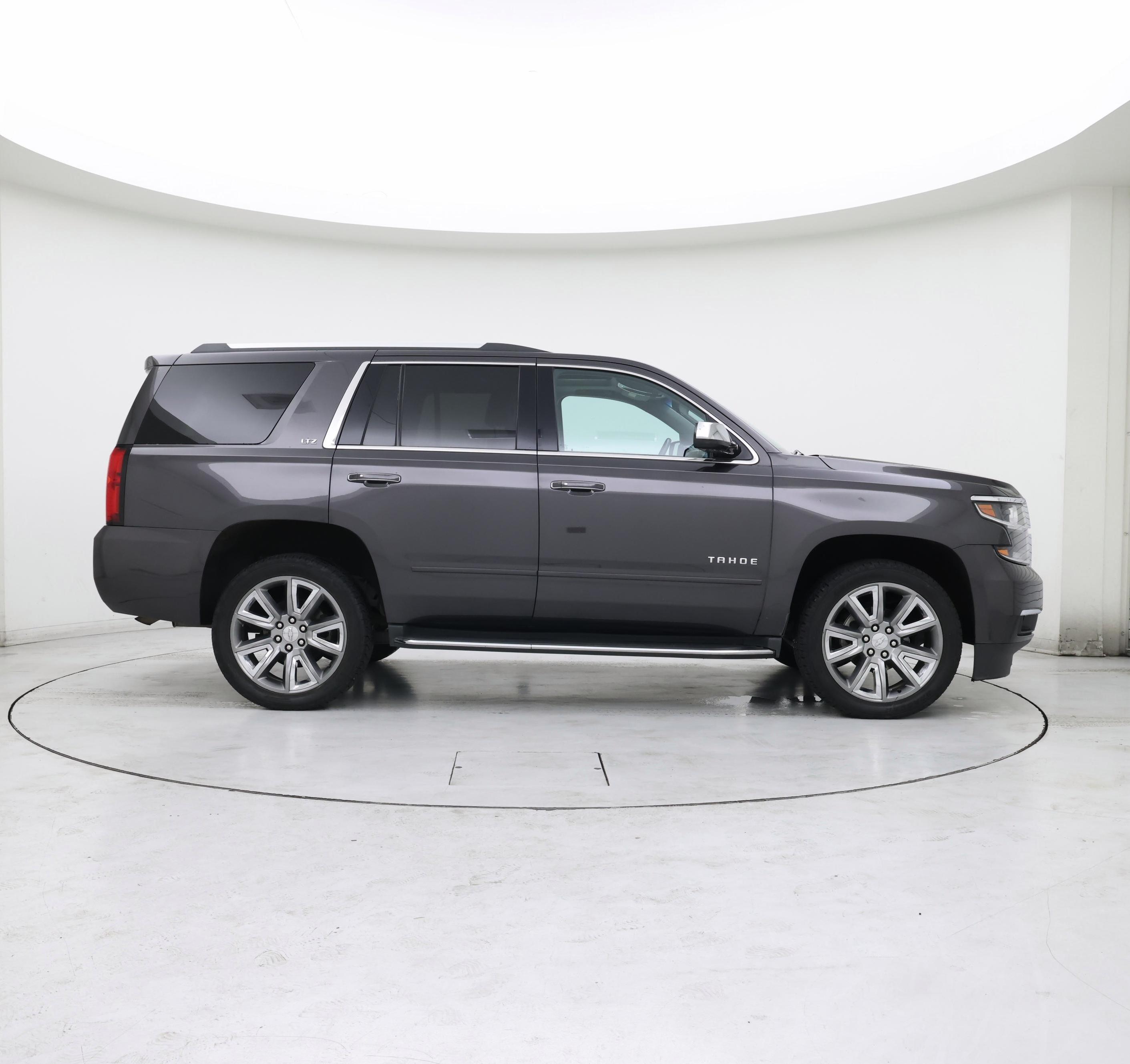 Thumbnail: 2016 Chevrolet Tahoe - 7