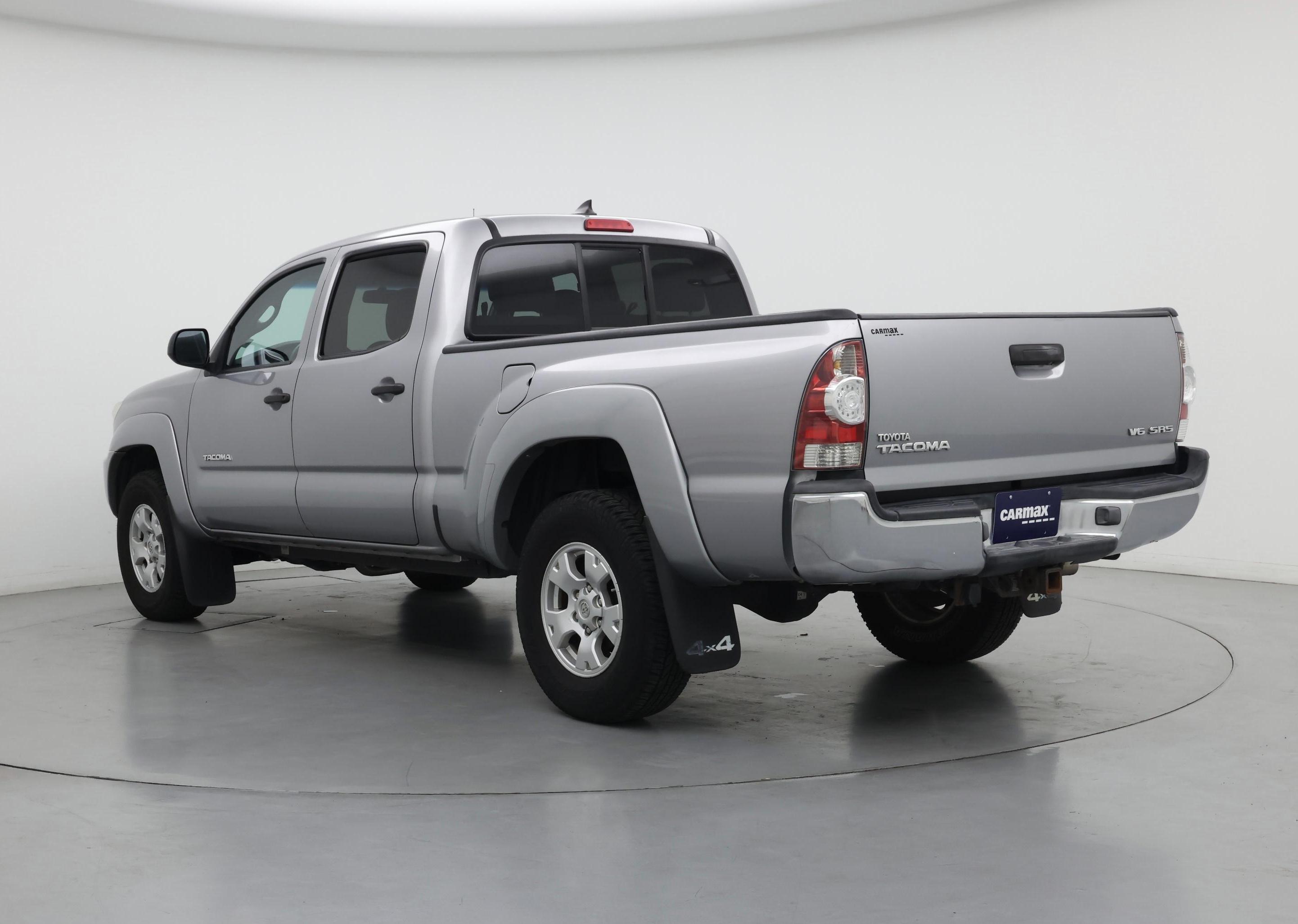 Thumbnail: 2015 Toyota Tacoma - 2