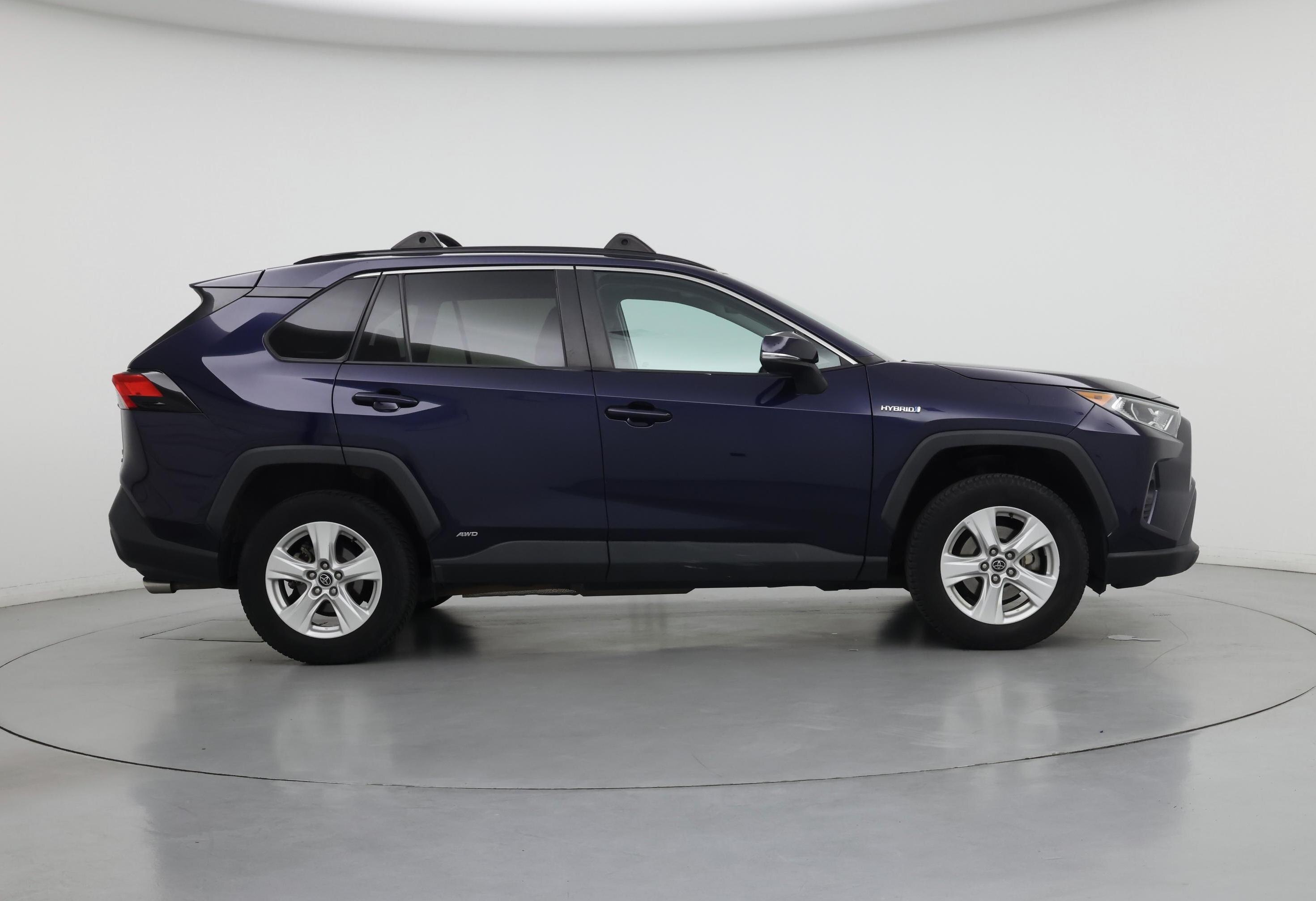 Thumbnail: 2020 Toyota RAV4 - 7