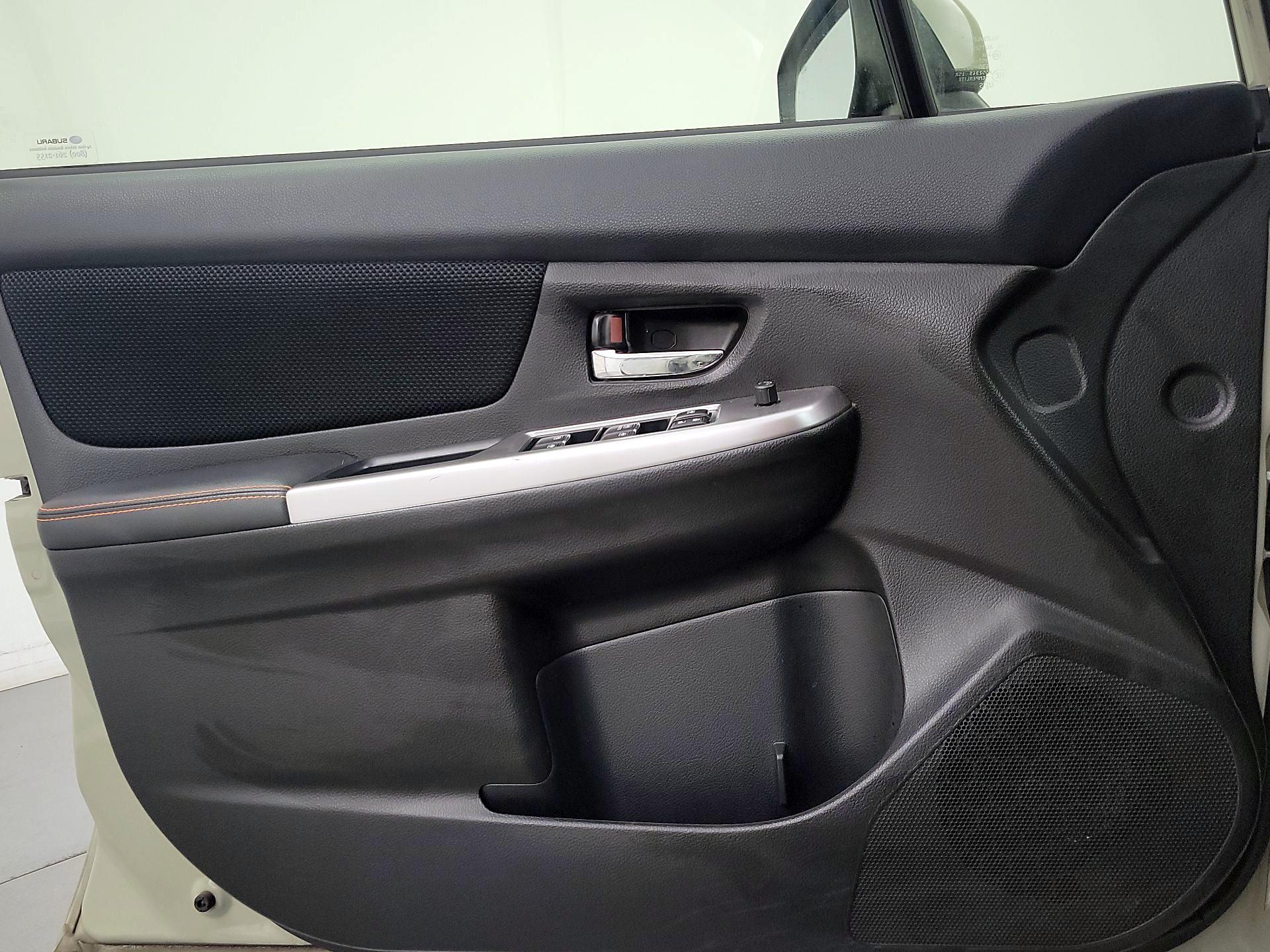 Thumbnail: 2017 Subaru Crosstrek - 12