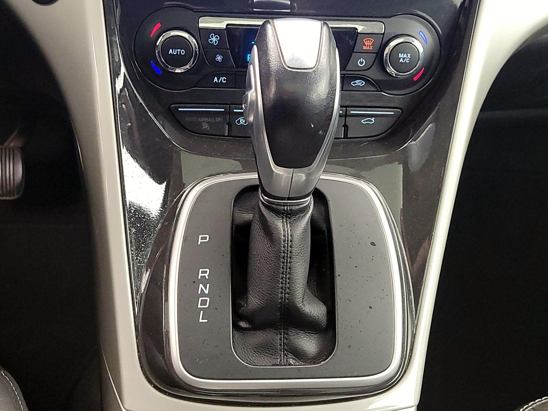 Thumbnail: 2016 Ford C-Max - 18
