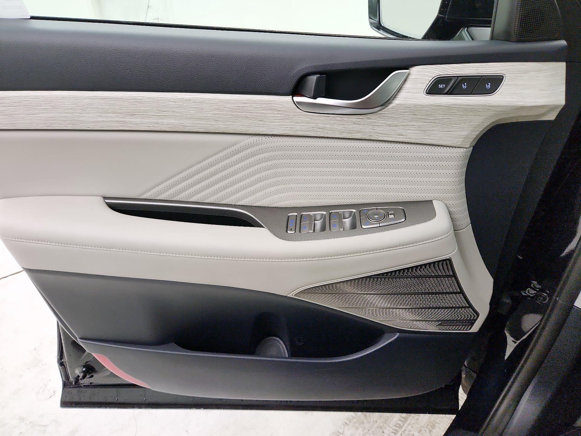 Thumbnail: 2024 Hyundai Palisade - 12
