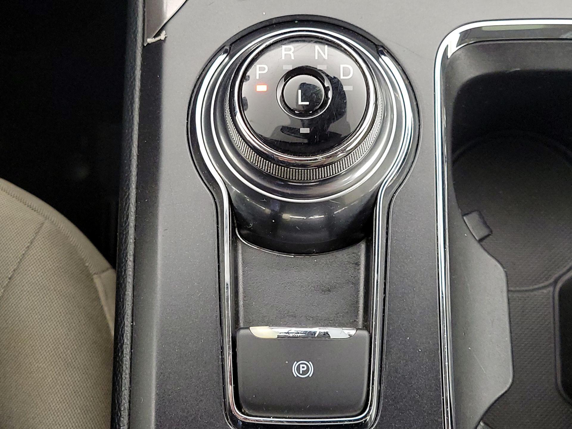 Thumbnail: 2019 Ford Fusion - 18