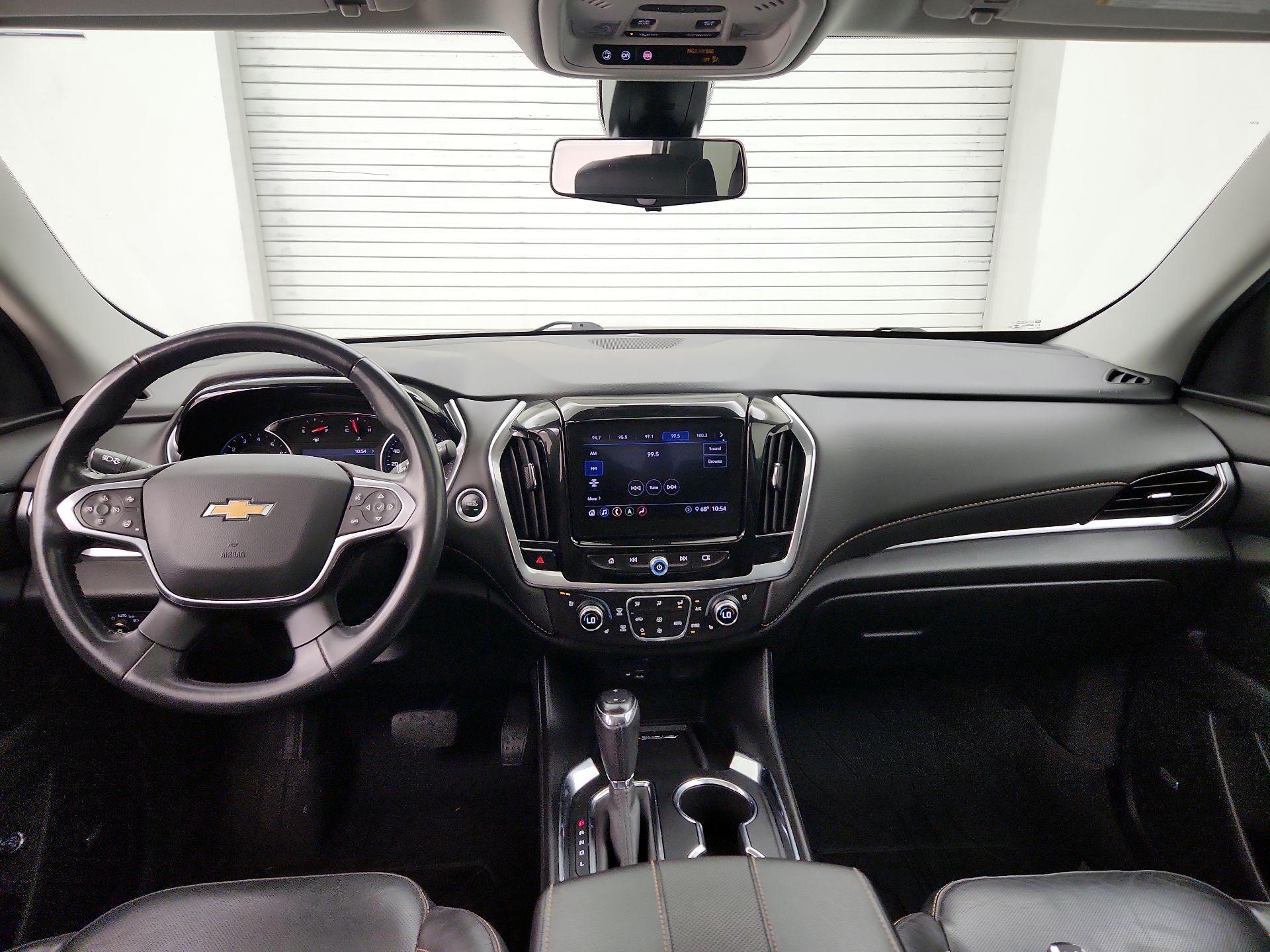 Thumbnail: 2020 Chevrolet Traverse - 9