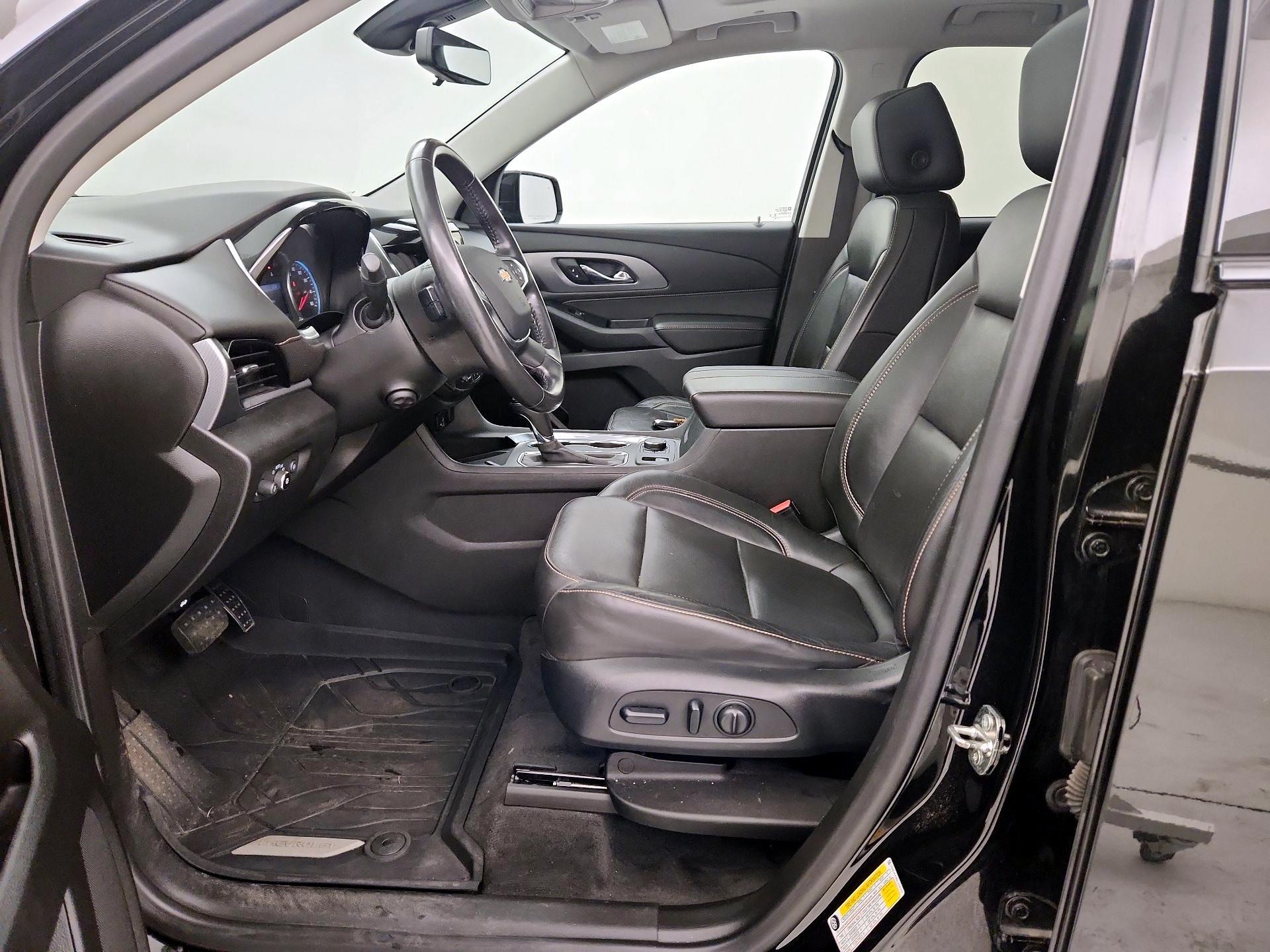 Thumbnail: 2020 Chevrolet Traverse - 11
