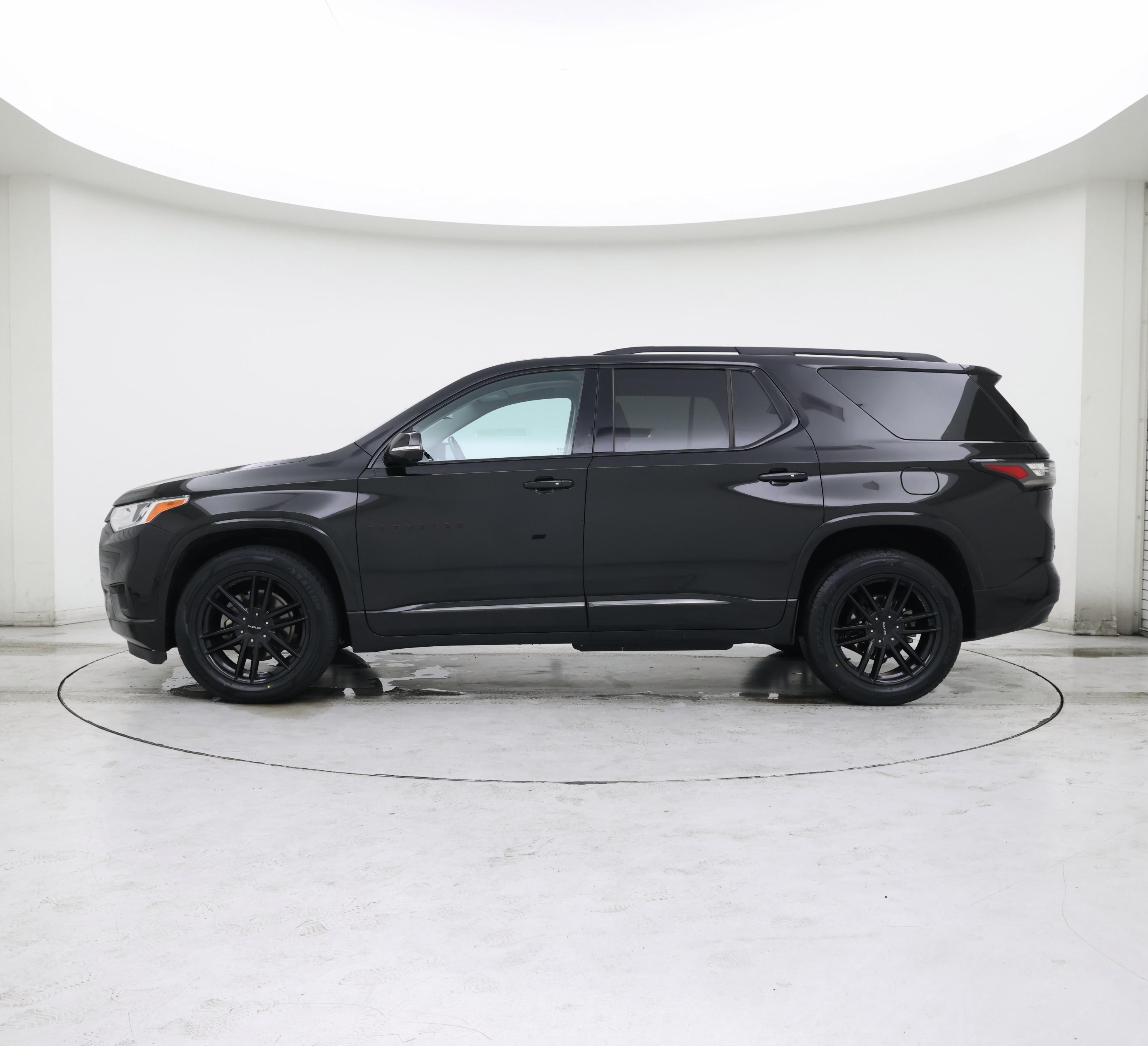 Thumbnail: 2020 Chevrolet Traverse - 3
