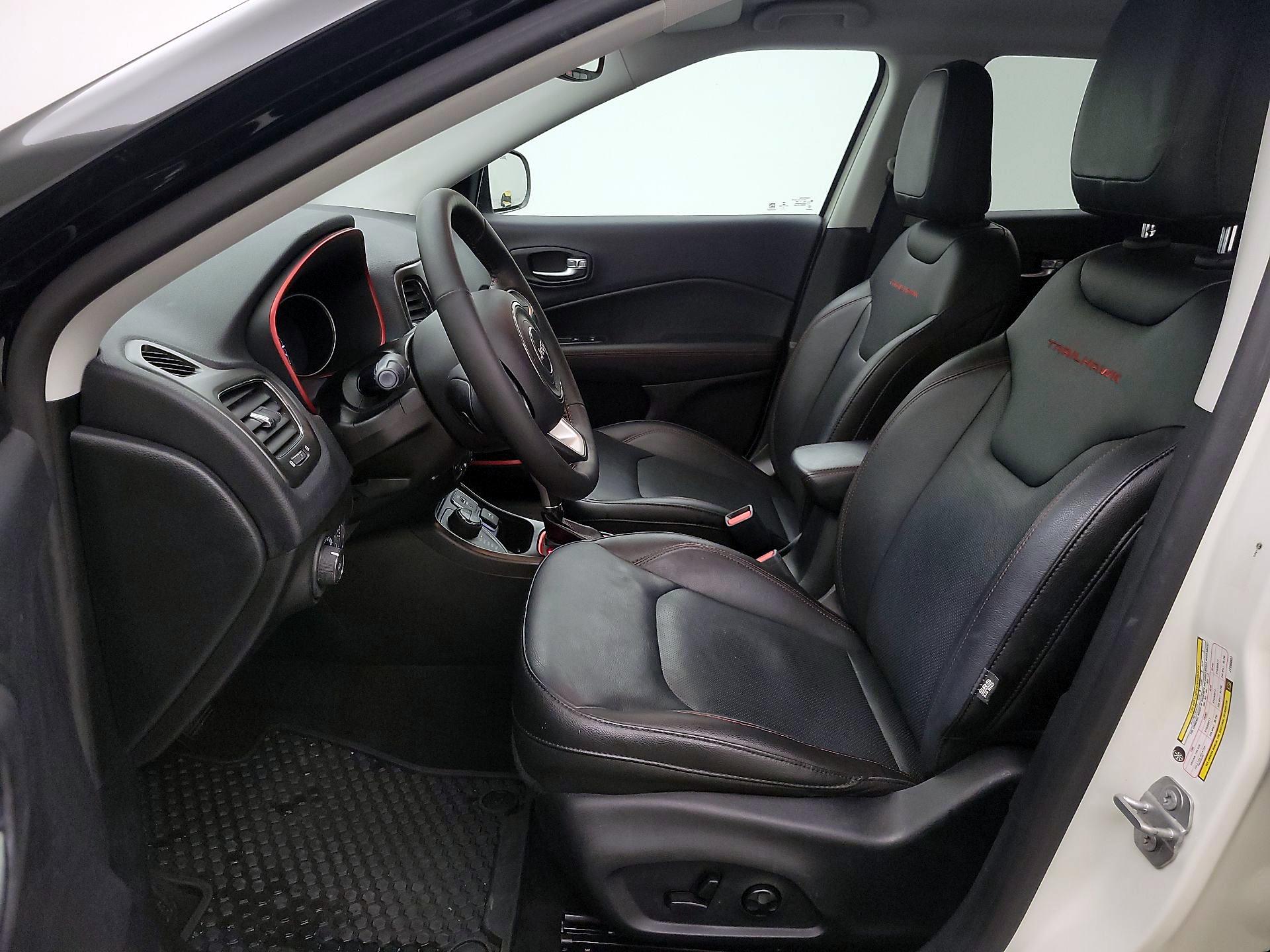 Thumbnail: 2018 Jeep Compass - 11