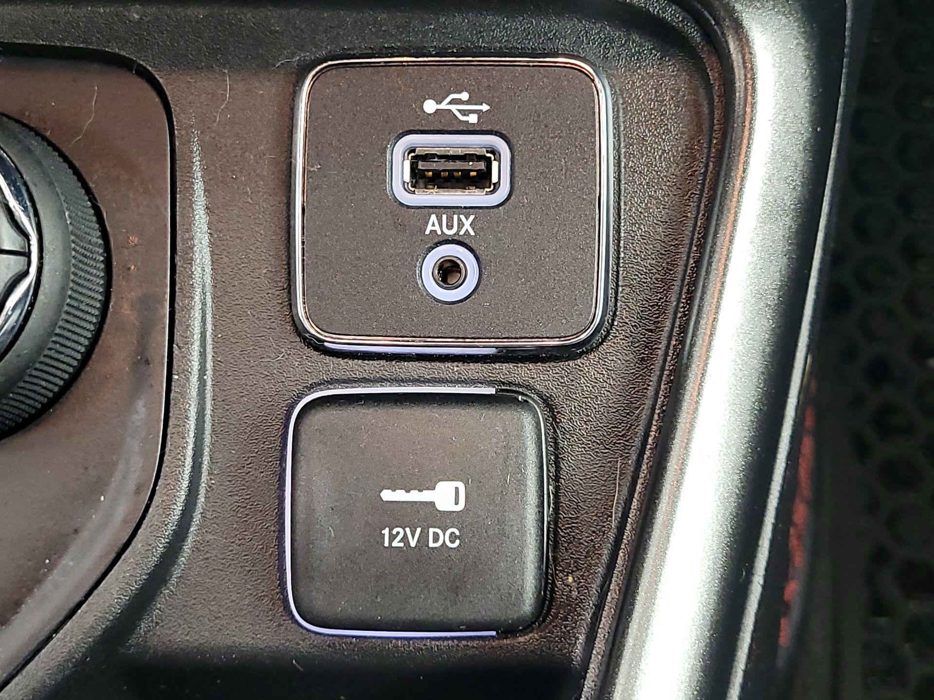 Thumbnail: 2018 Jeep Compass - 19