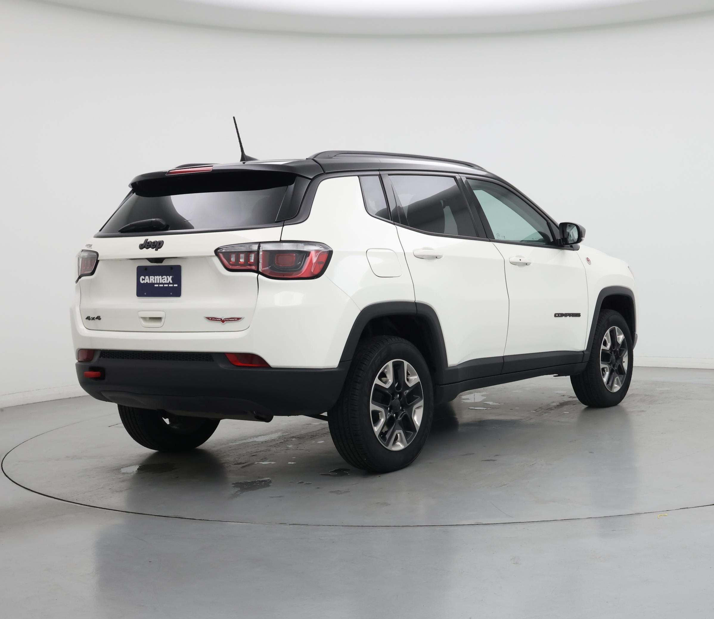Thumbnail: 2018 Jeep Compass - 8