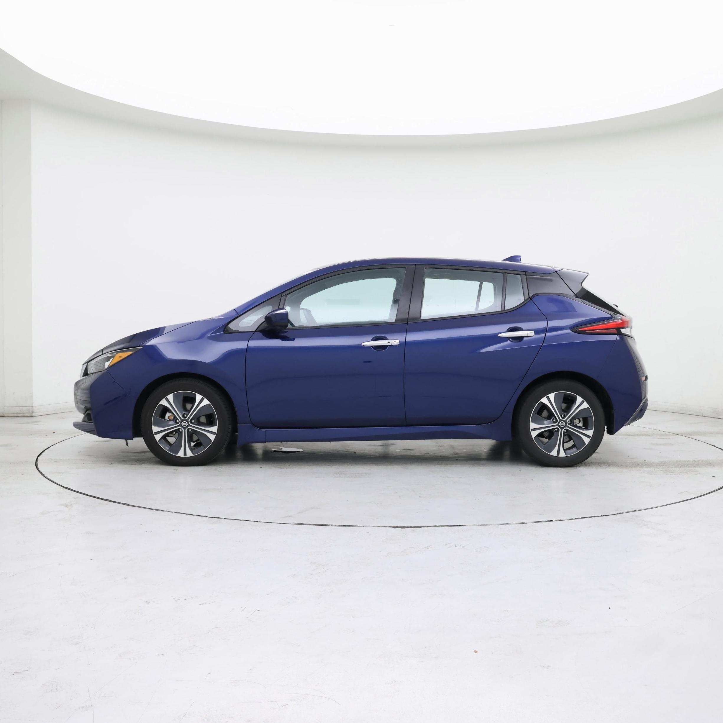 Thumbnail: 2022 Nissan Leaf - 3