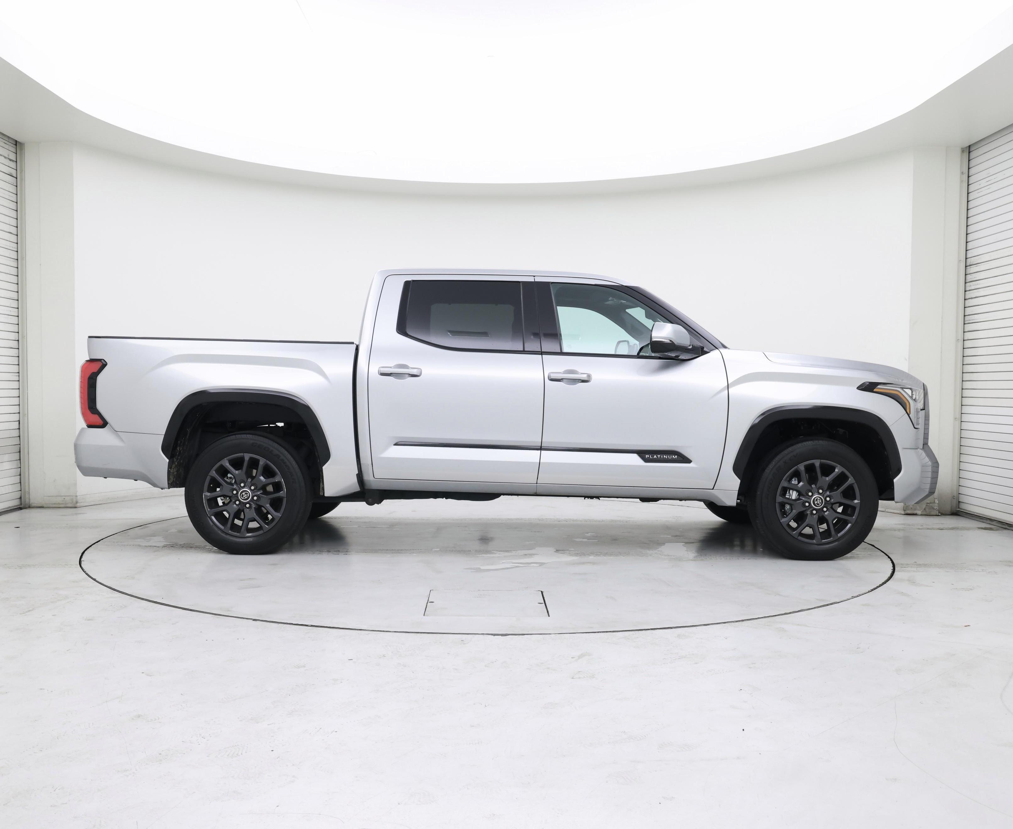 Thumbnail: 2023 Toyota Tundra - 7