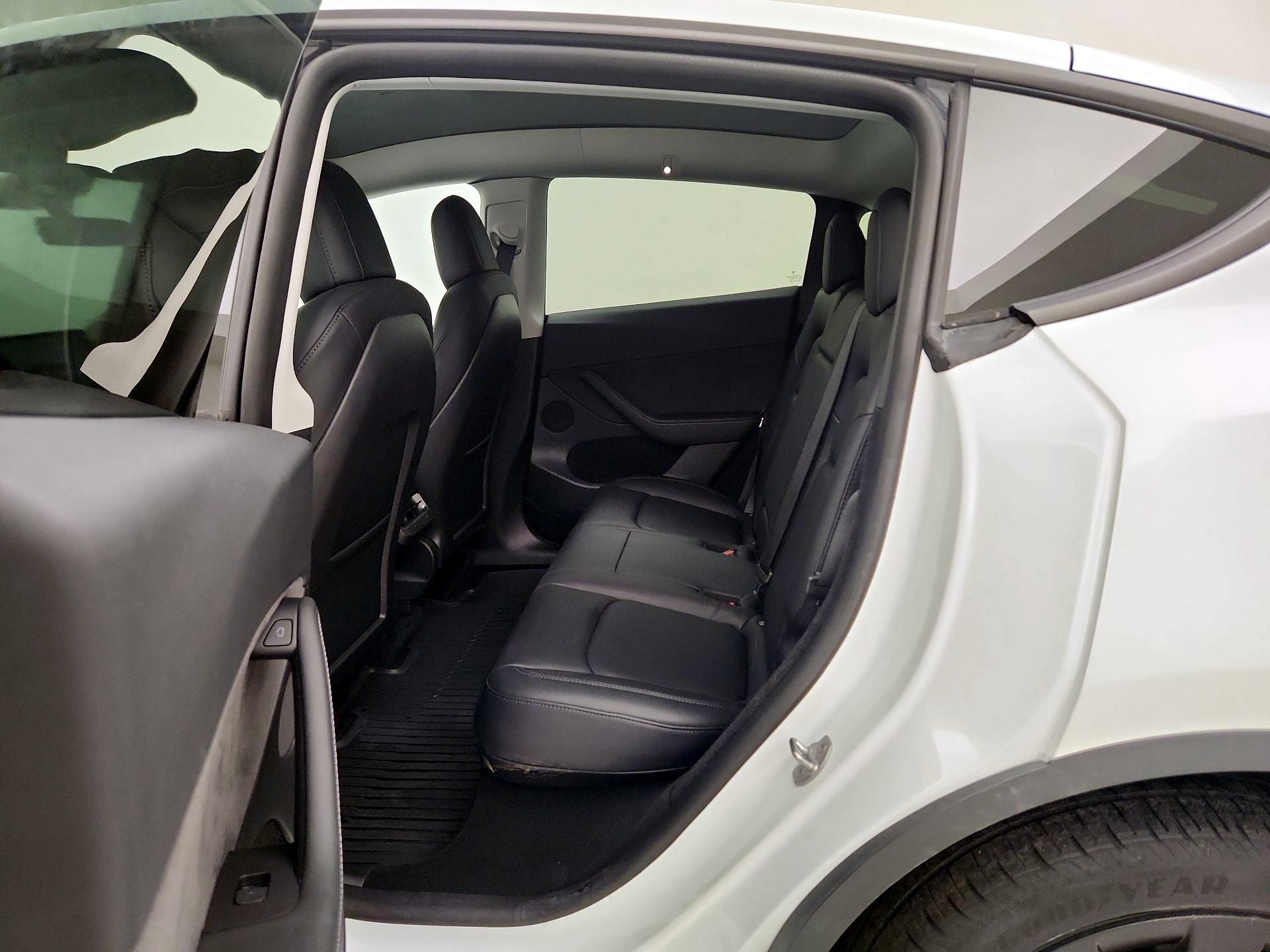 Thumbnail: 2023 Tesla Model Y - 20