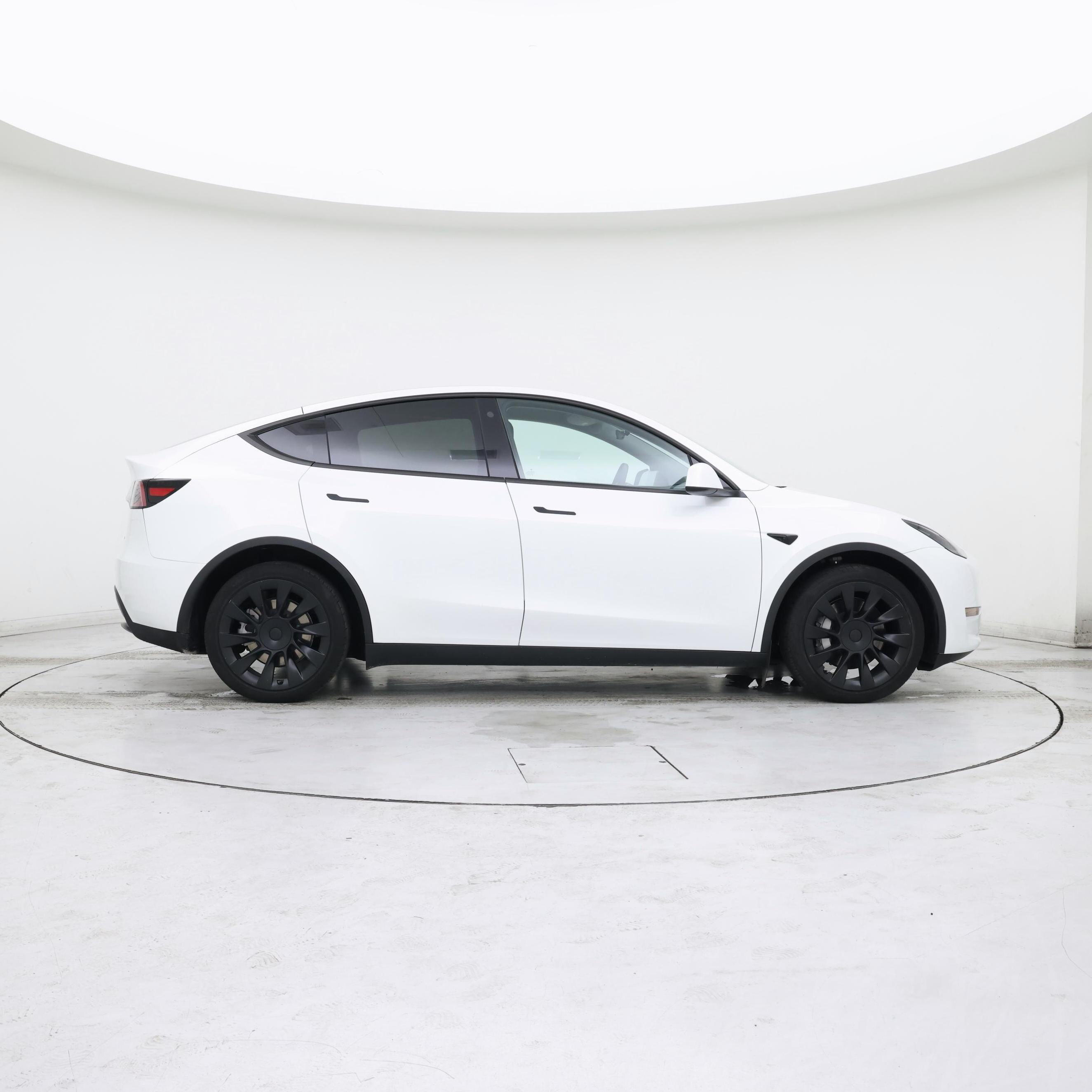 Thumbnail: 2023 Tesla Model Y - 7