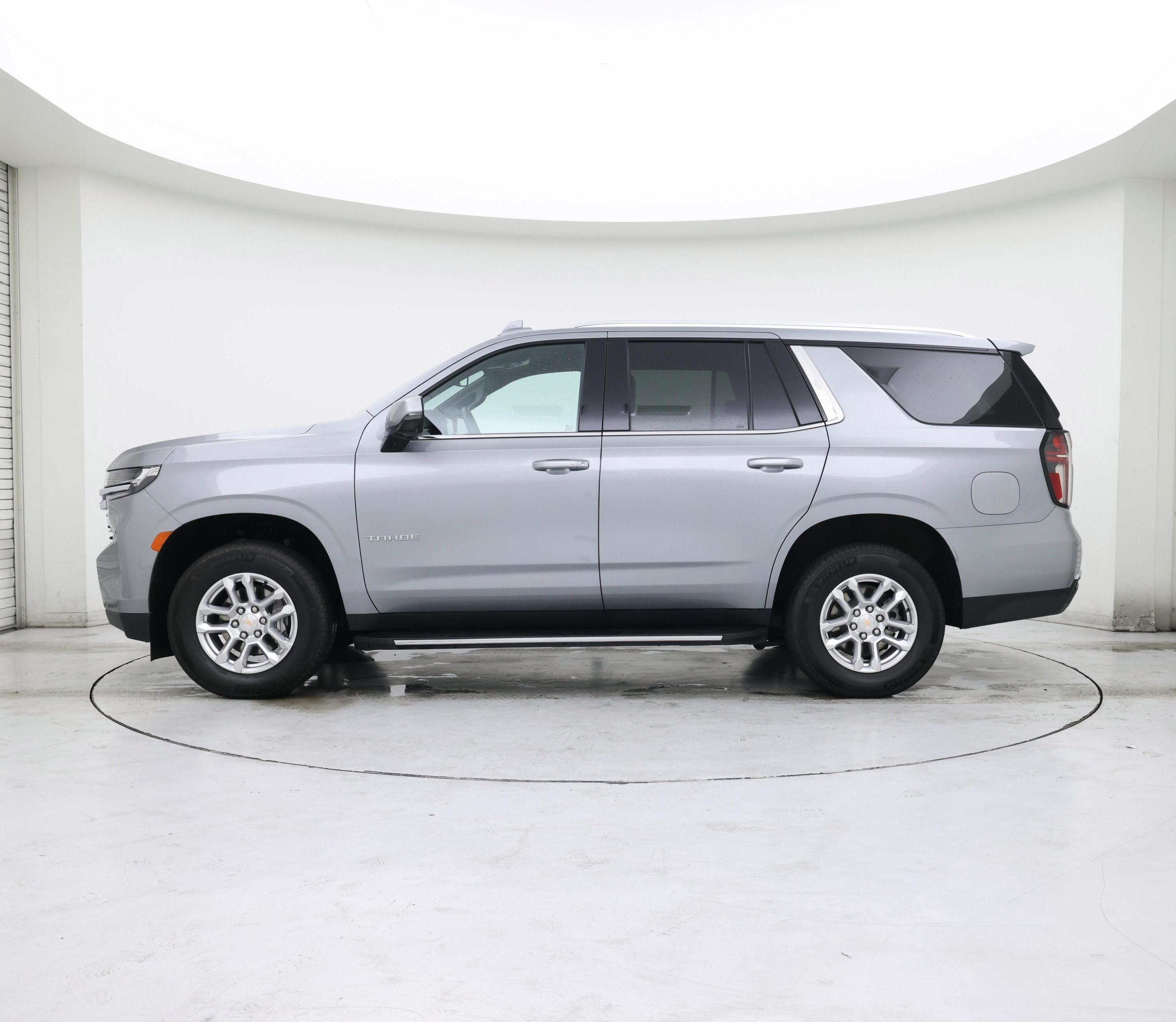 Thumbnail: 2024 Chevrolet Tahoe - 3
