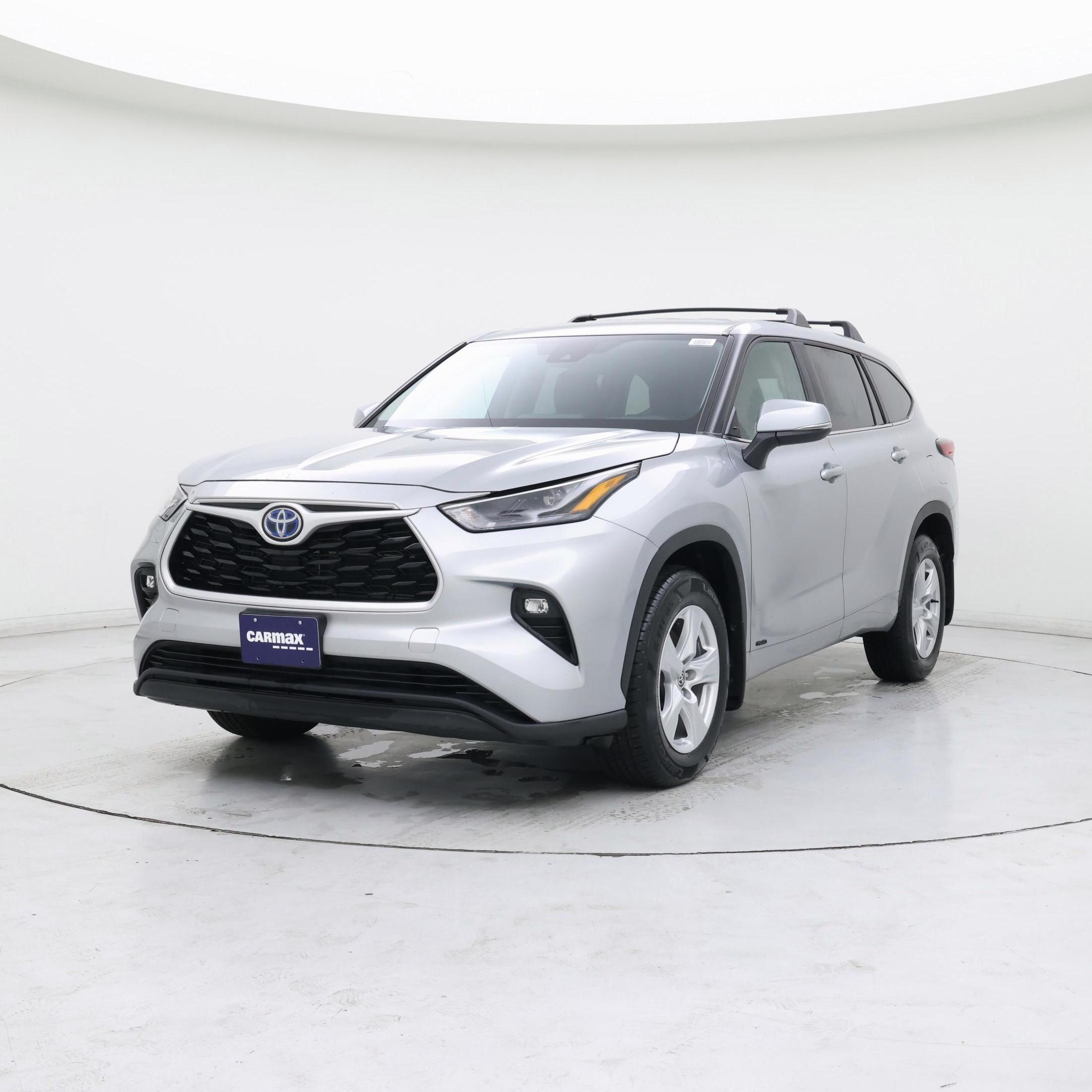 Thumbnail: 2023 Toyota Highlander - 4