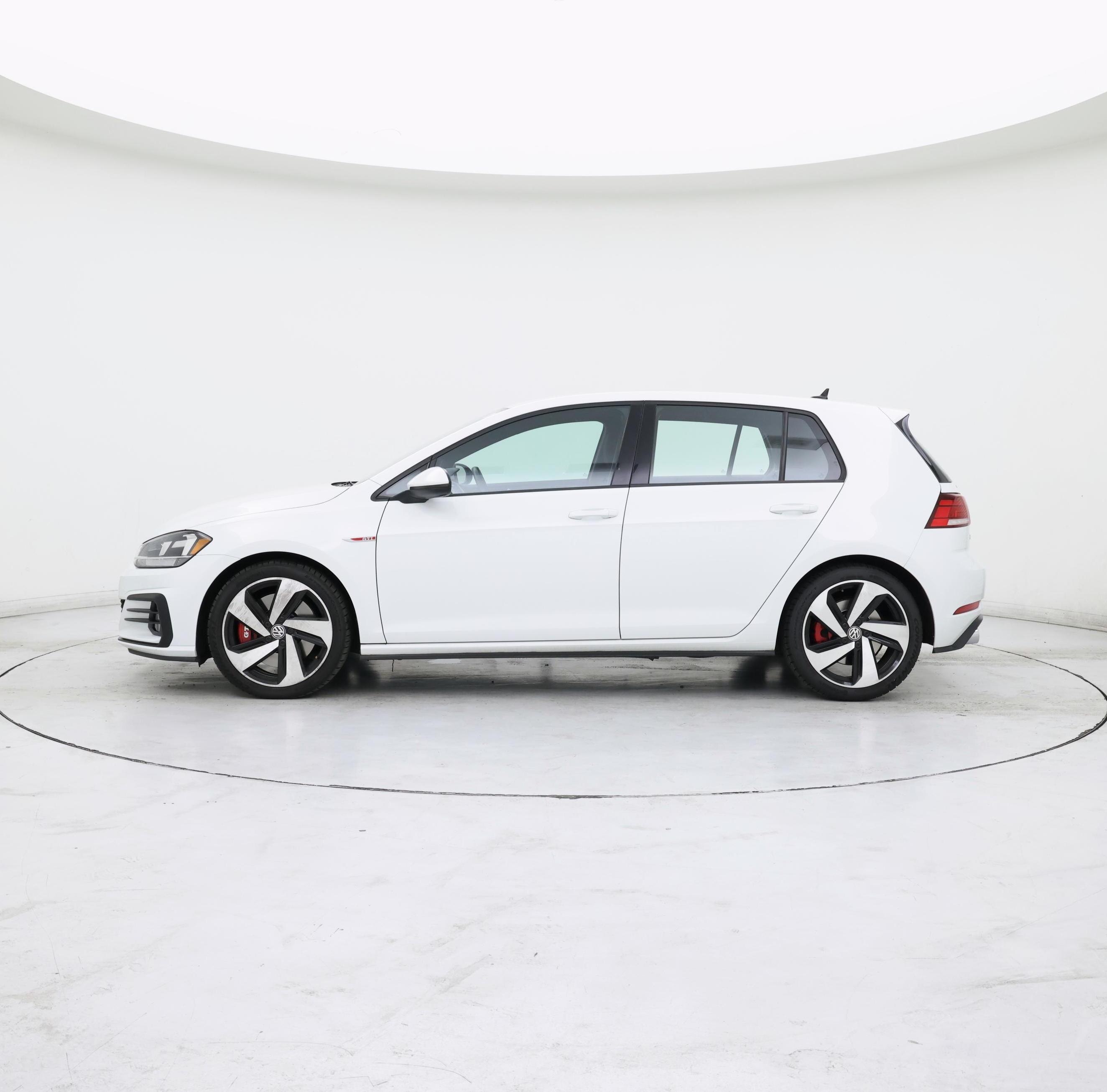 Thumbnail: 2020 Volkswagen Golf - 3