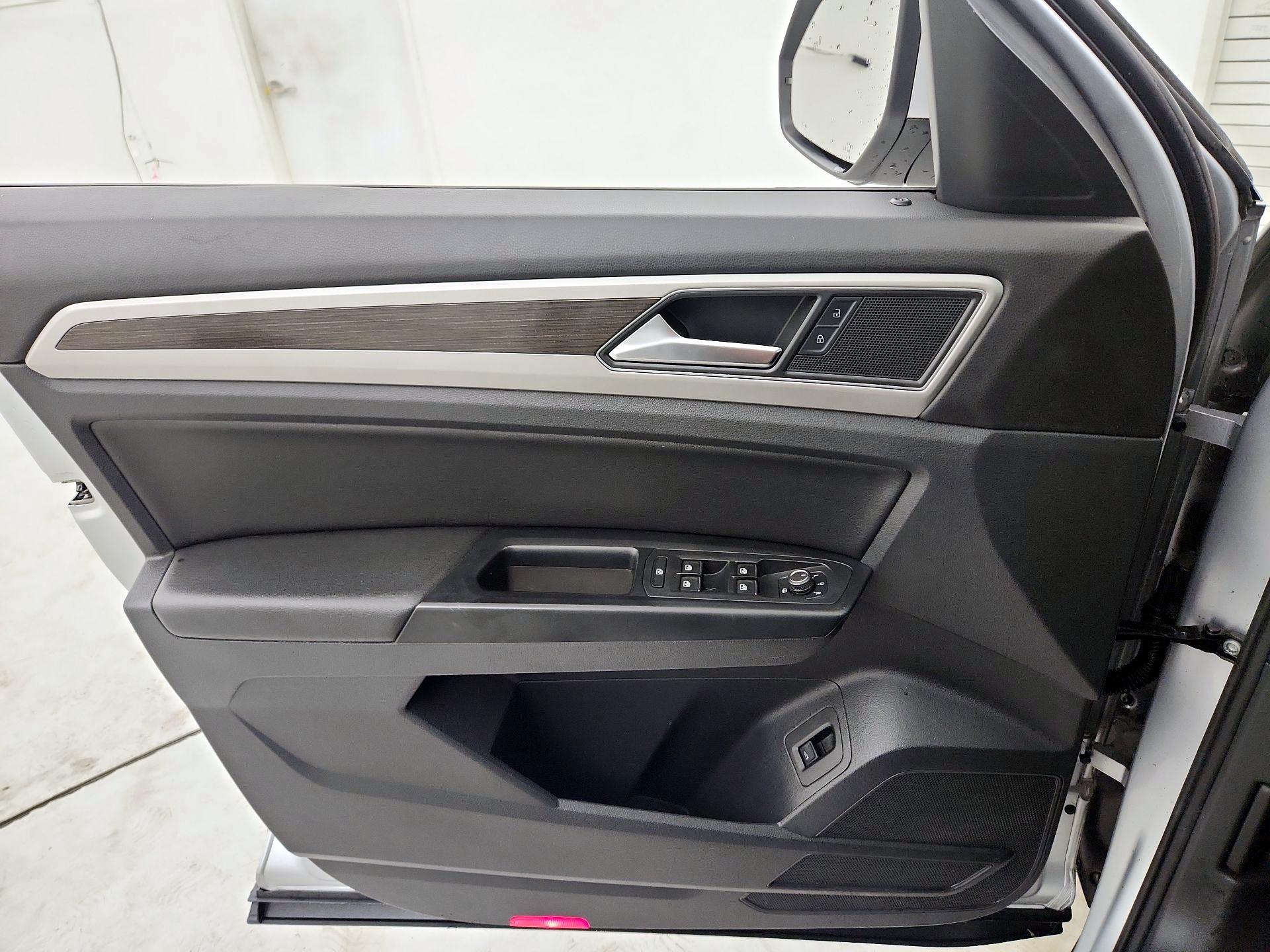 Thumbnail: 2019 Volkswagen Atlas - 12