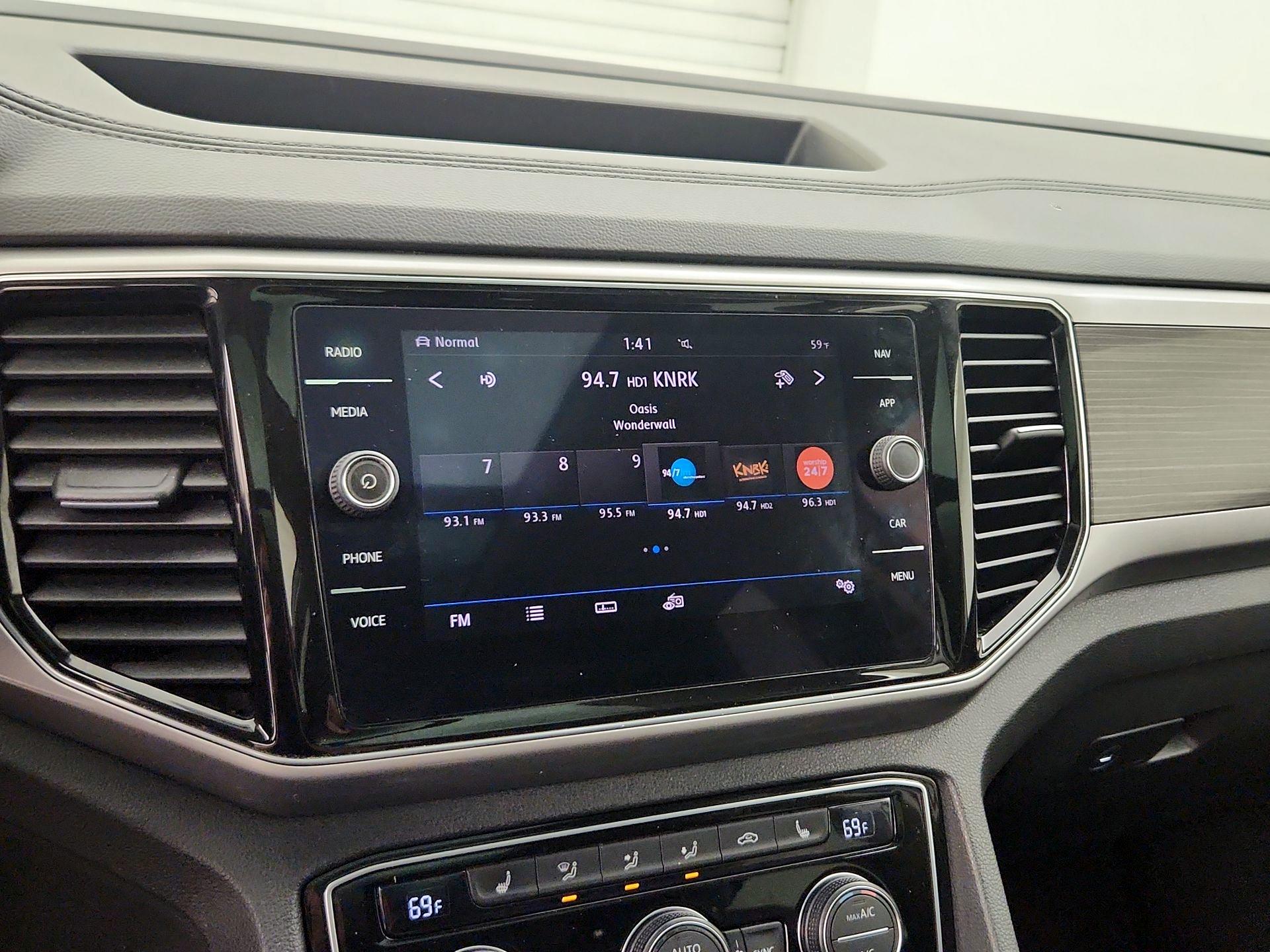 Thumbnail: 2019 Volkswagen Atlas - 16