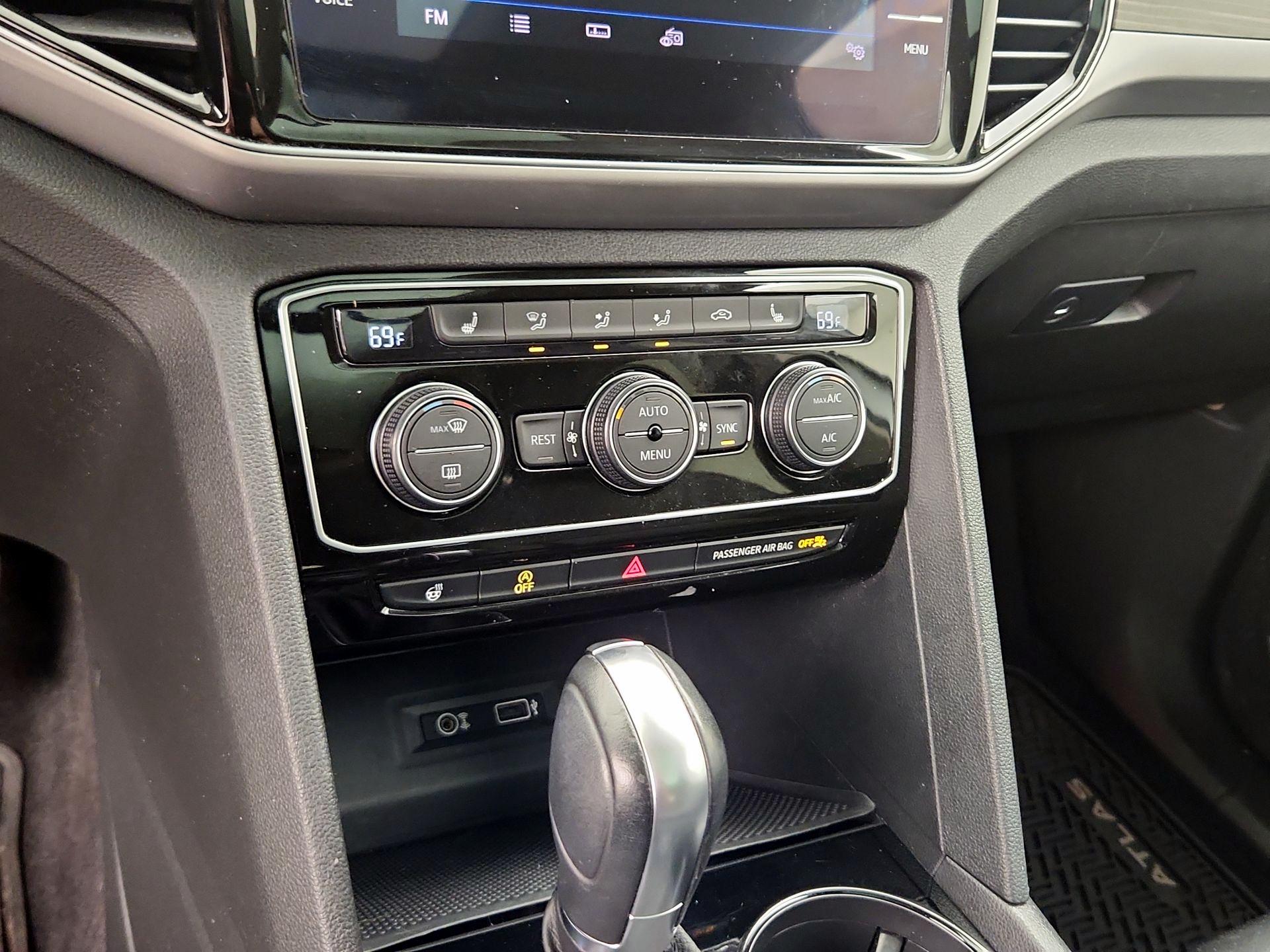 Thumbnail: 2019 Volkswagen Atlas - 17