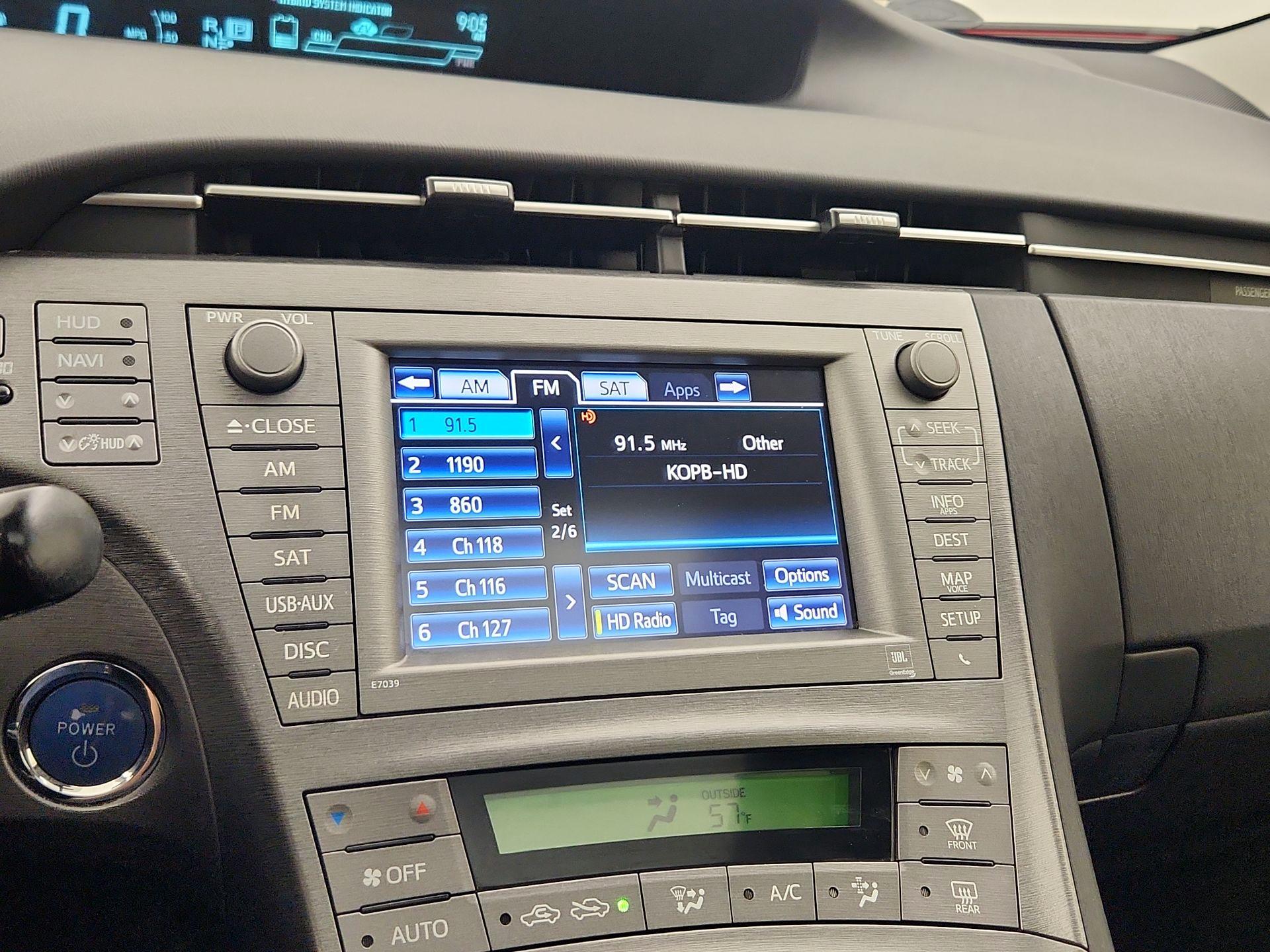 Thumbnail: 2014 Toyota Prius - 16